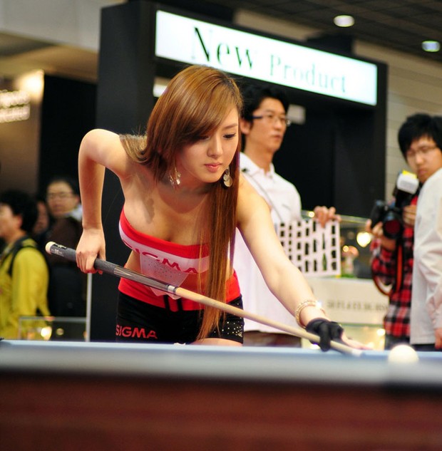 韩国性感美女场外桌球大比拼