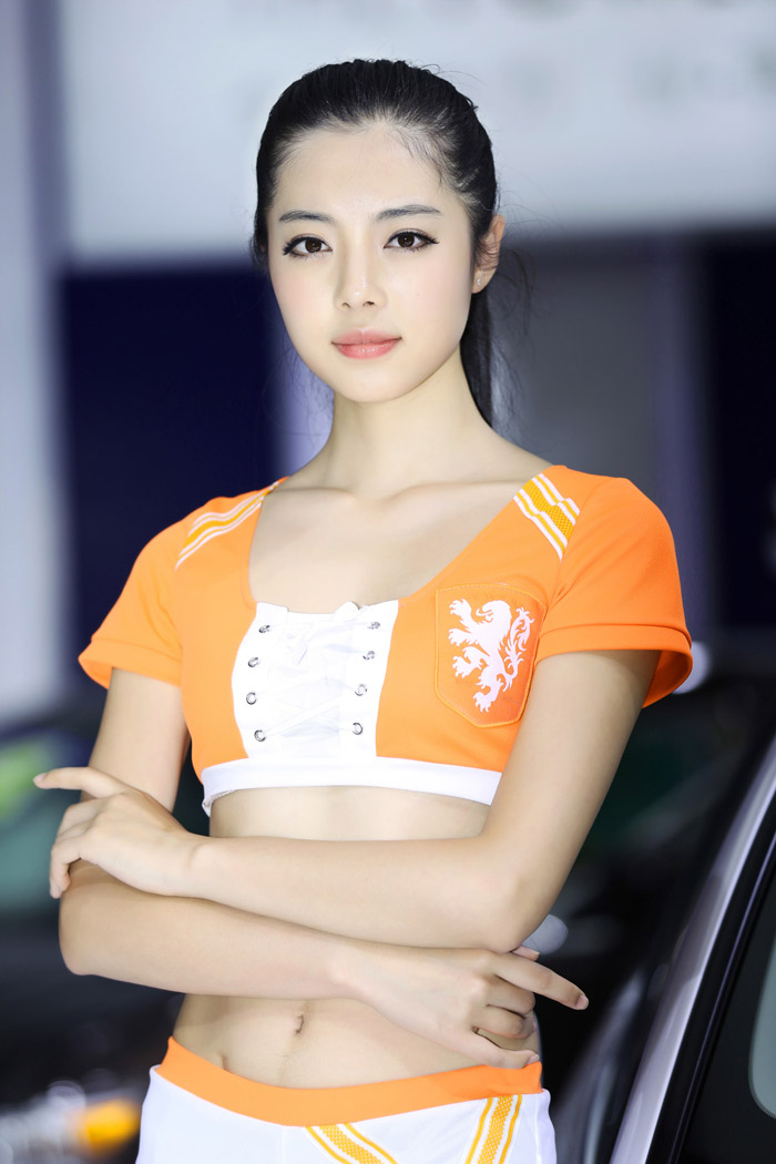 2014北京车展香车美女爆棚