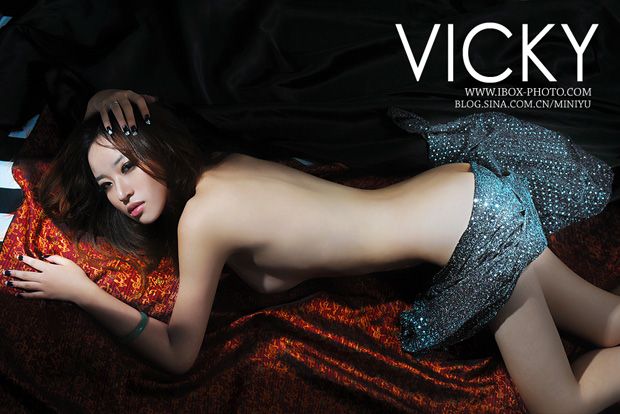 vicky杂志风 清纯美女性感照