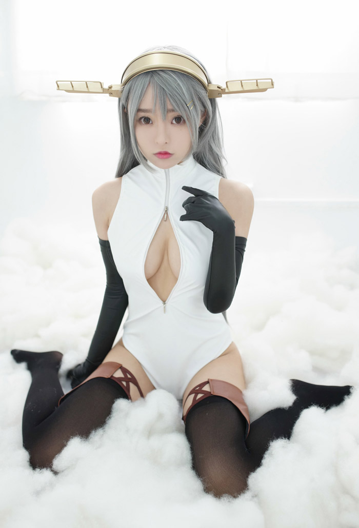 舰娘cosplay柳侑绮大胆开胸泳衣版