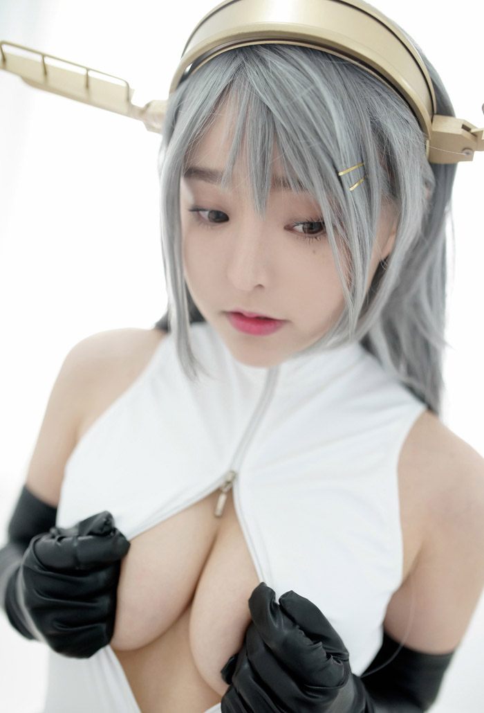 舰娘cosplay柳侑绮大胆开胸泳衣版