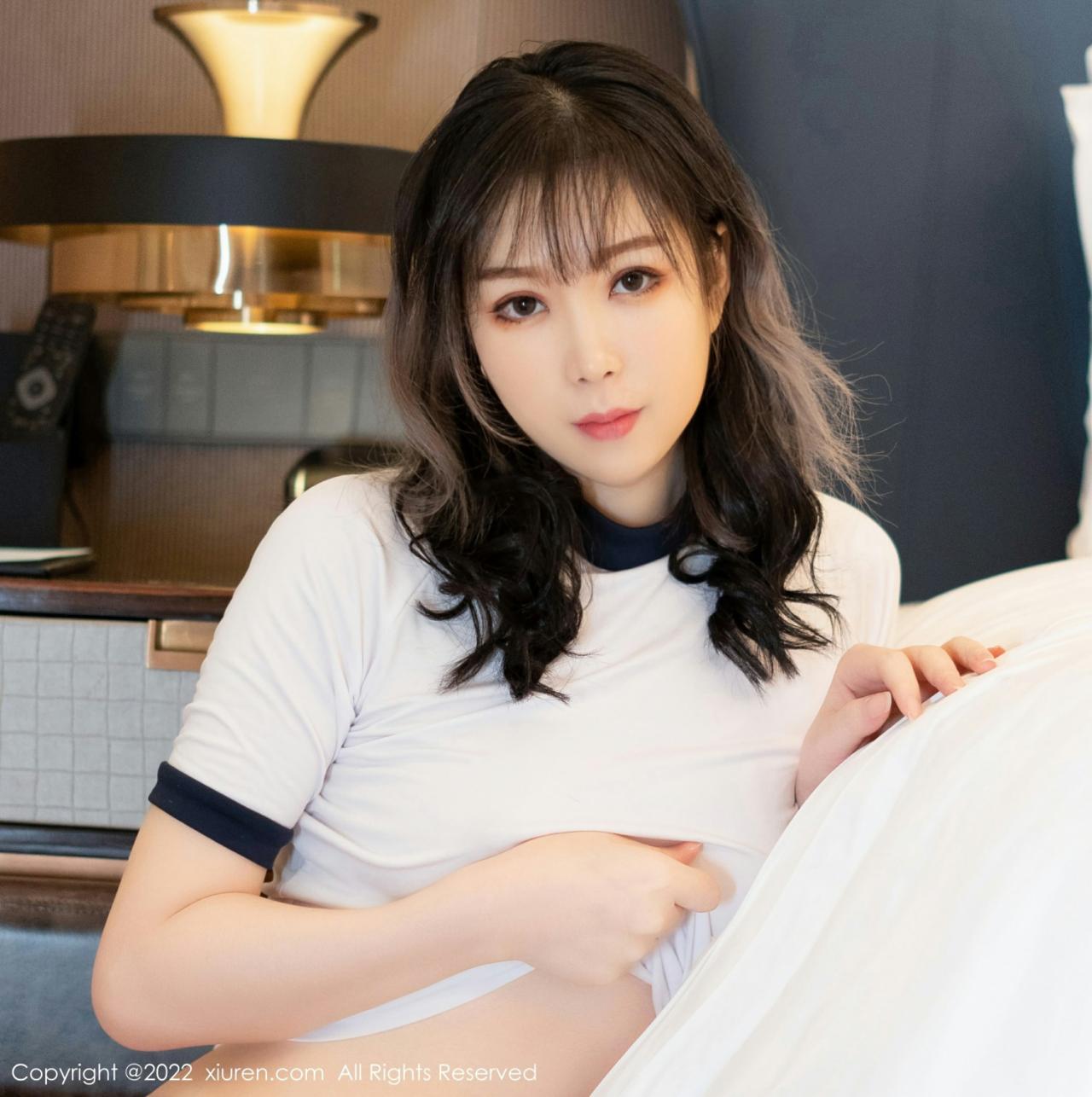 [XiuRen秀人网] 2022.03.08 No.4684 杨倩倩 性感身材 新人首套写真 [44+1P]