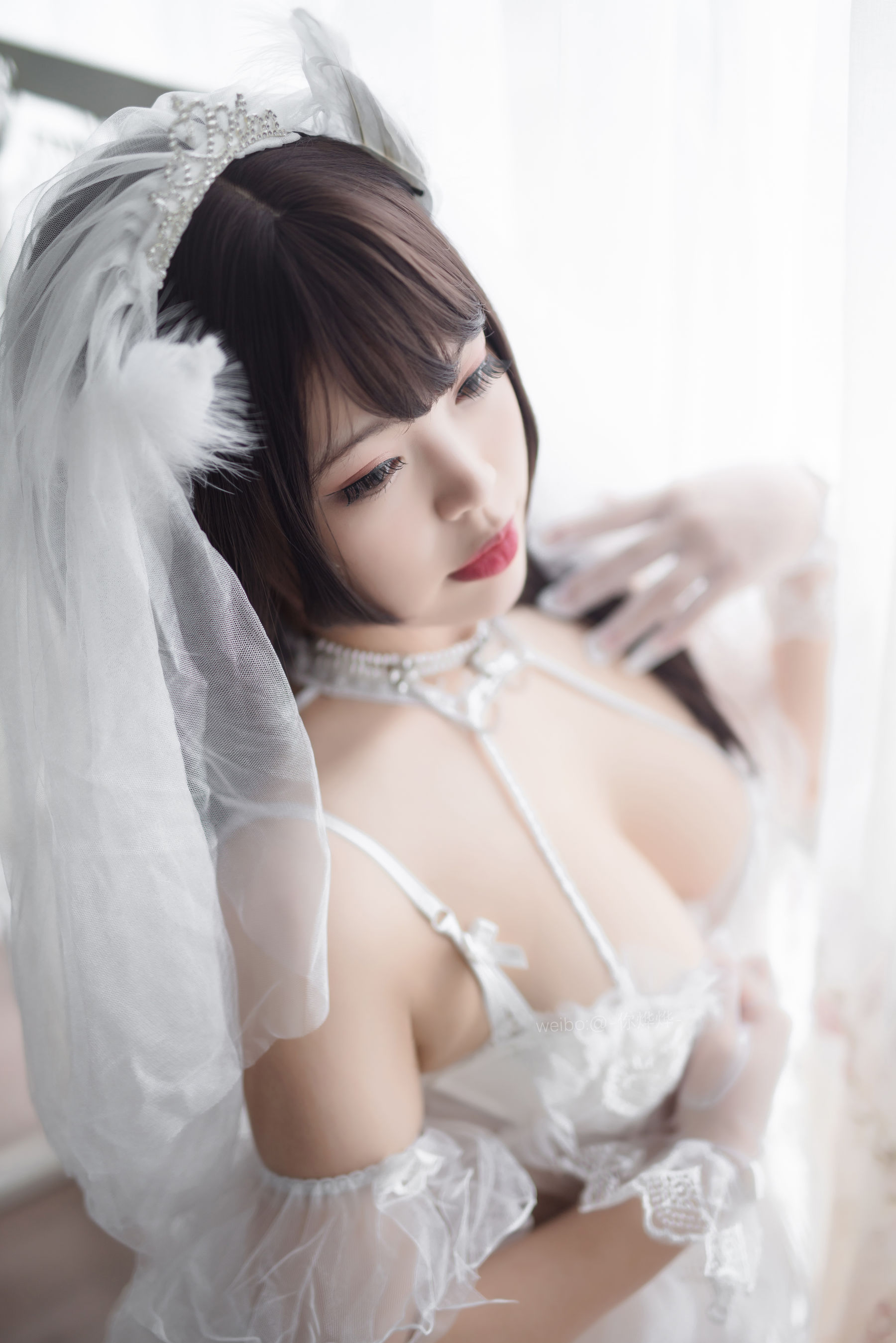 [COSPLAY]萌系小姐姐-白烨 – 白天鹅