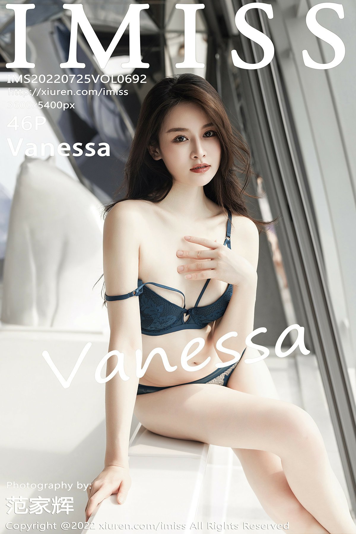 [IMISS爱蜜社] 2022.07.25 VOL.692 Vanessa 蕾丝内衣搭配诱人丝袜 性感写真 [46+1P]