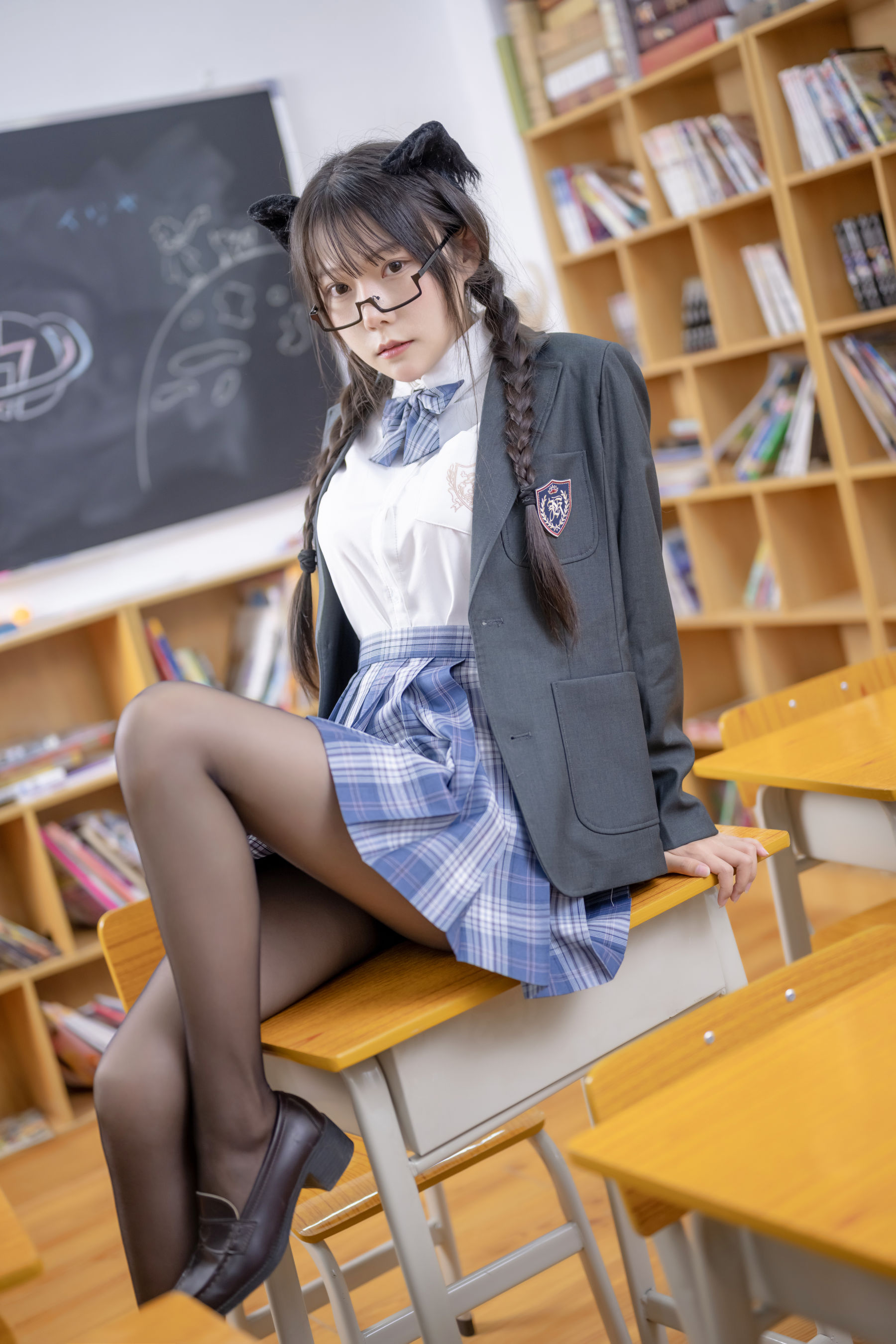 [COSPLAY]香草喵露露 – 小露乱撞 JK制服