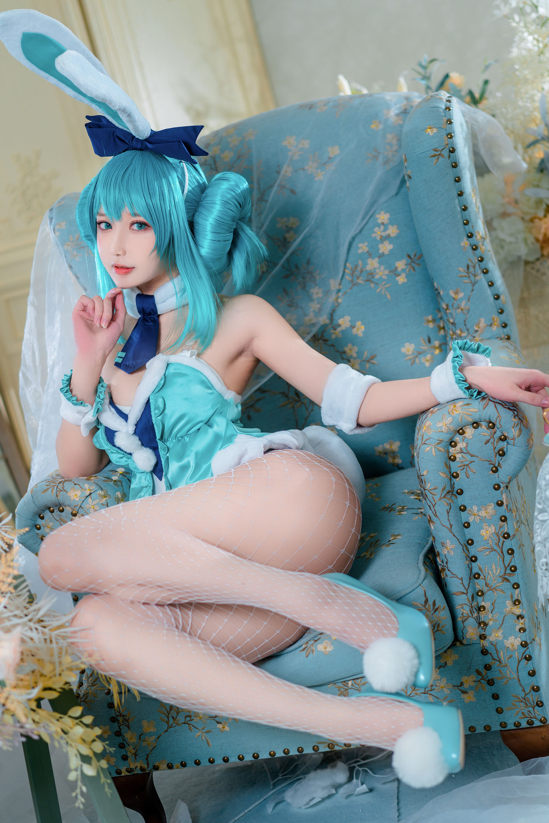 [COSPLAY]阿包也是兔娘 – 白兔miku