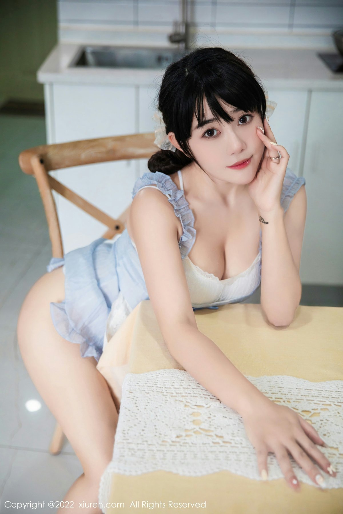 [XiuRen秀人网] 2022.11.10 No.5834 严利娅Yuliya 浅蓝色女仆服饰 性感写真 [68+1P]