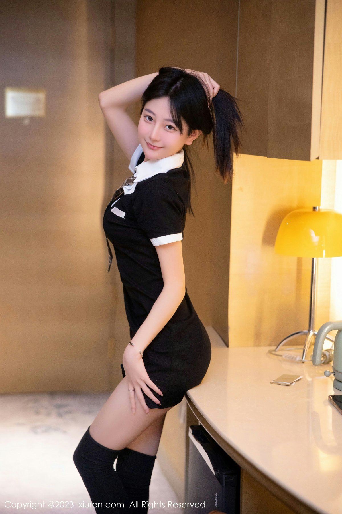 [XiuRen秀人网] 2023.02.03 No.6210 谢小蒽 新人首套写真 性感深色学生制服 白色蕾丝内衣 [91+1P]