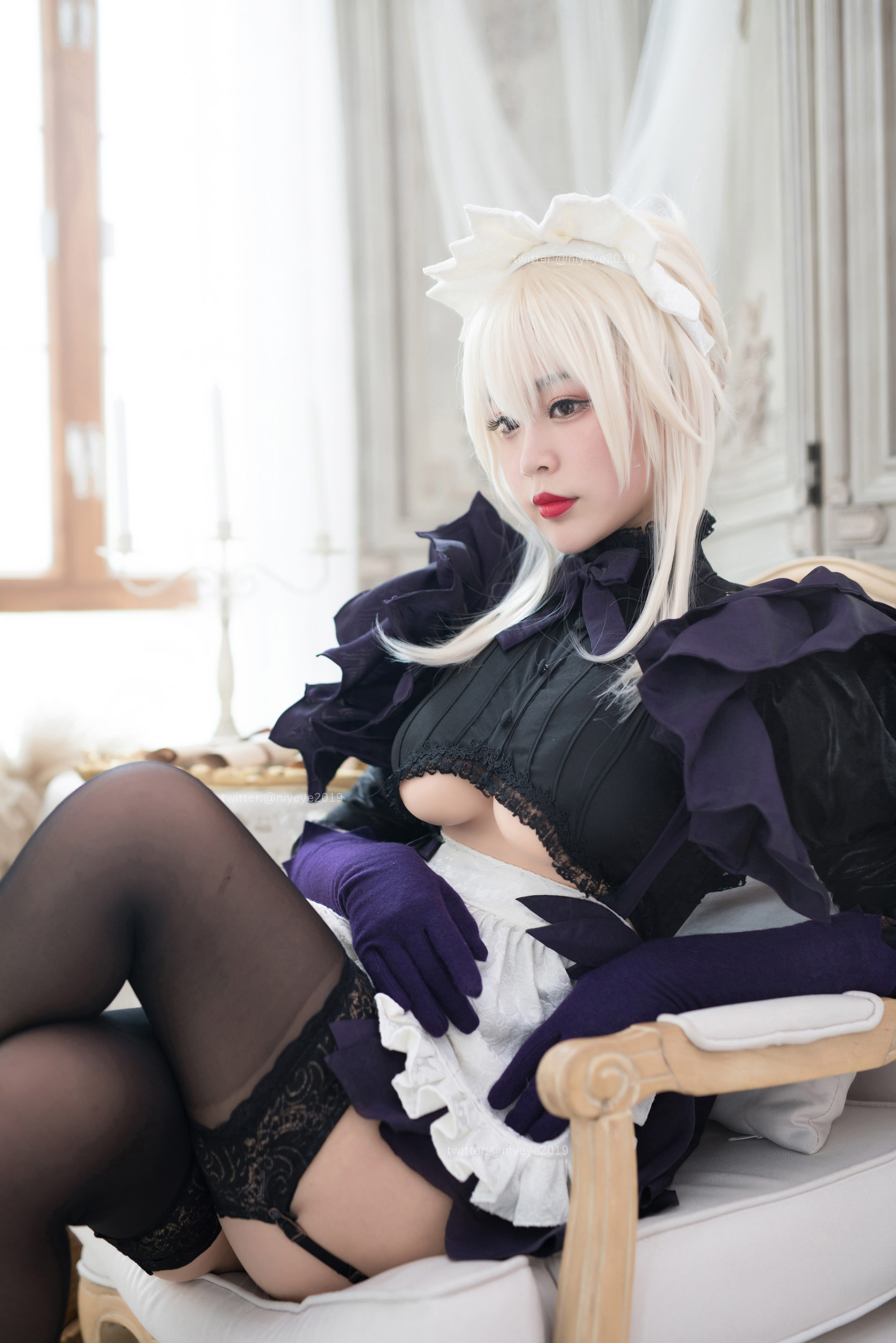 [COSPLAY]萌系小姐姐-白烨 – 黑枪呆女仆