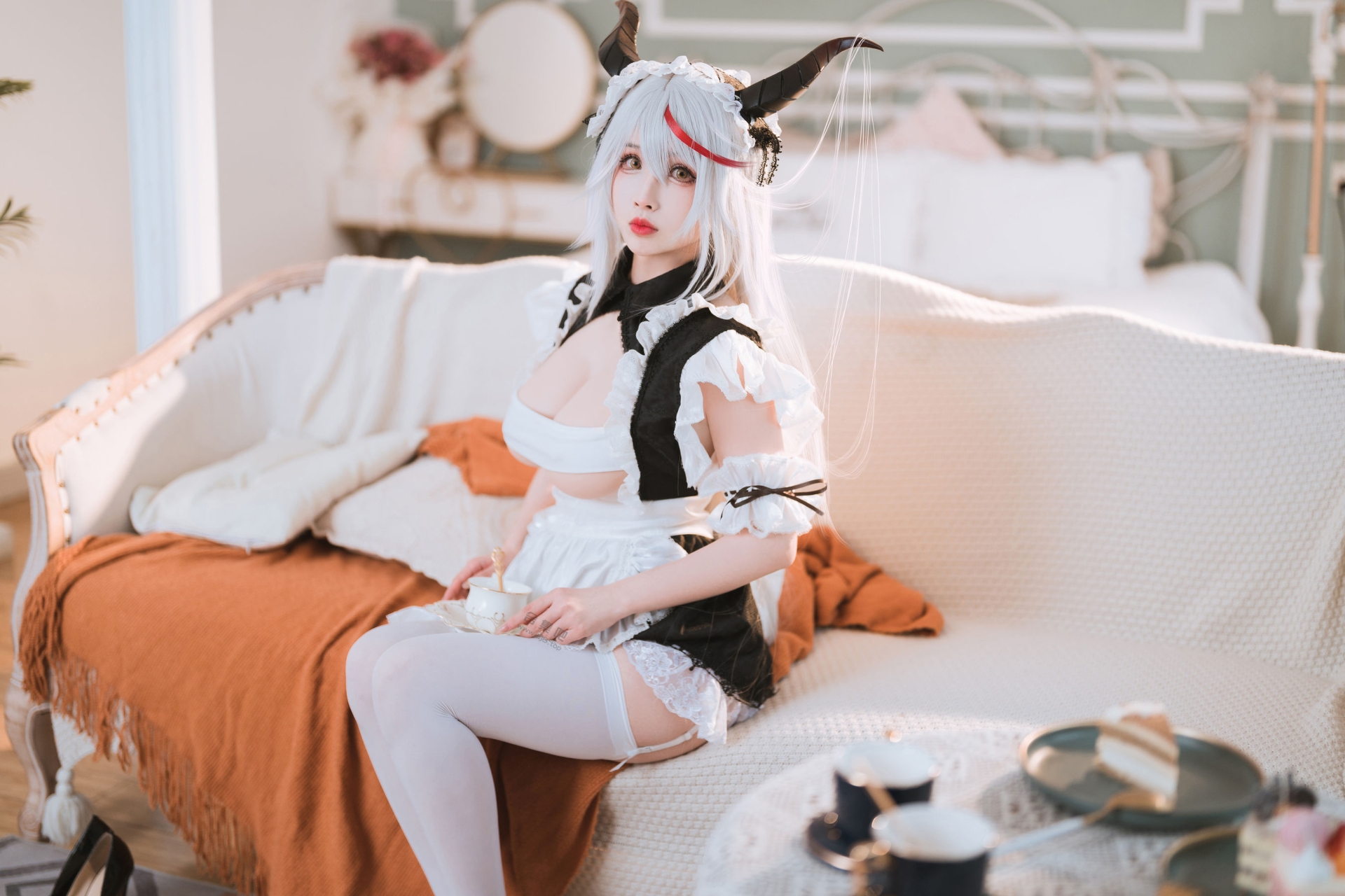 [COSPLAY]rioko凉凉子 – 妄想航线 港区的龙女仆