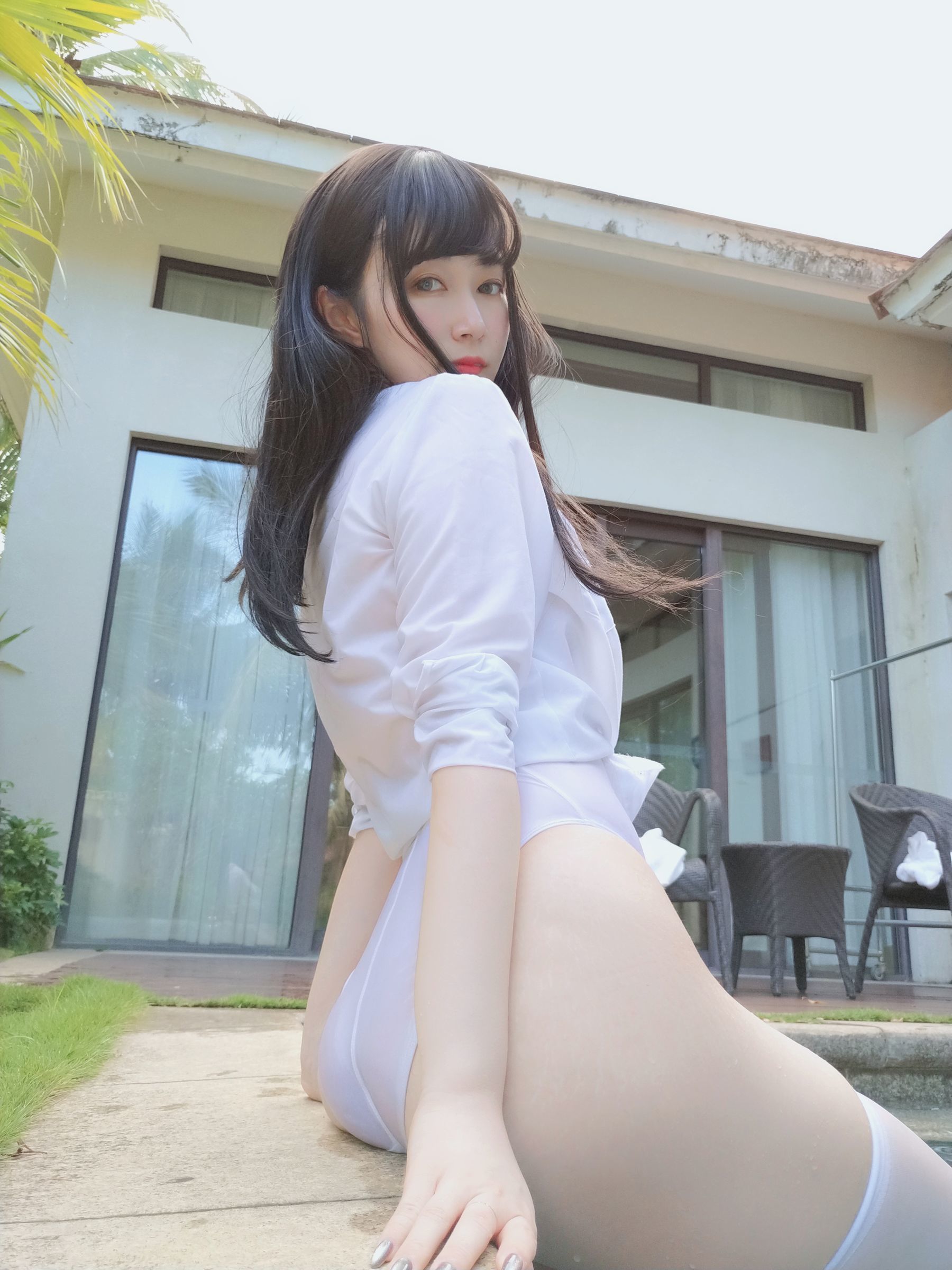 [COSPLAY] Coser小姐姐白银 – 游泳课
