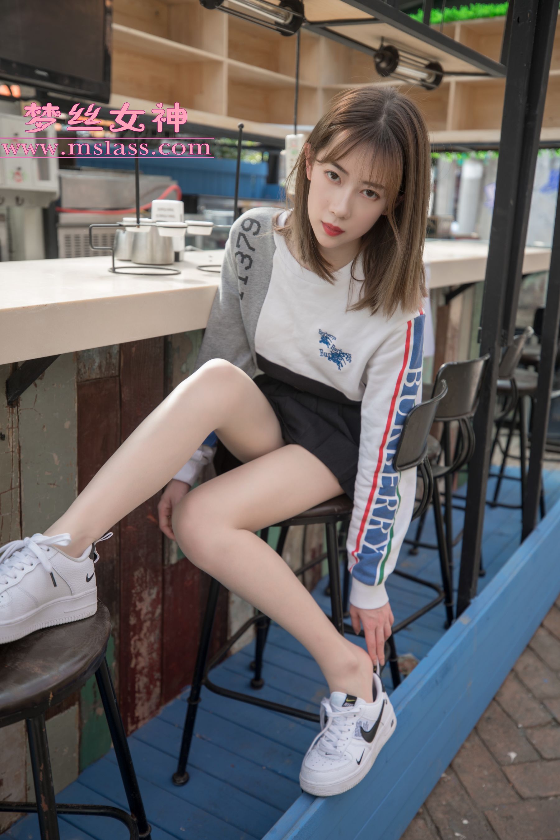 [MSLASS梦丝女神] 苏沐 笔直细腿