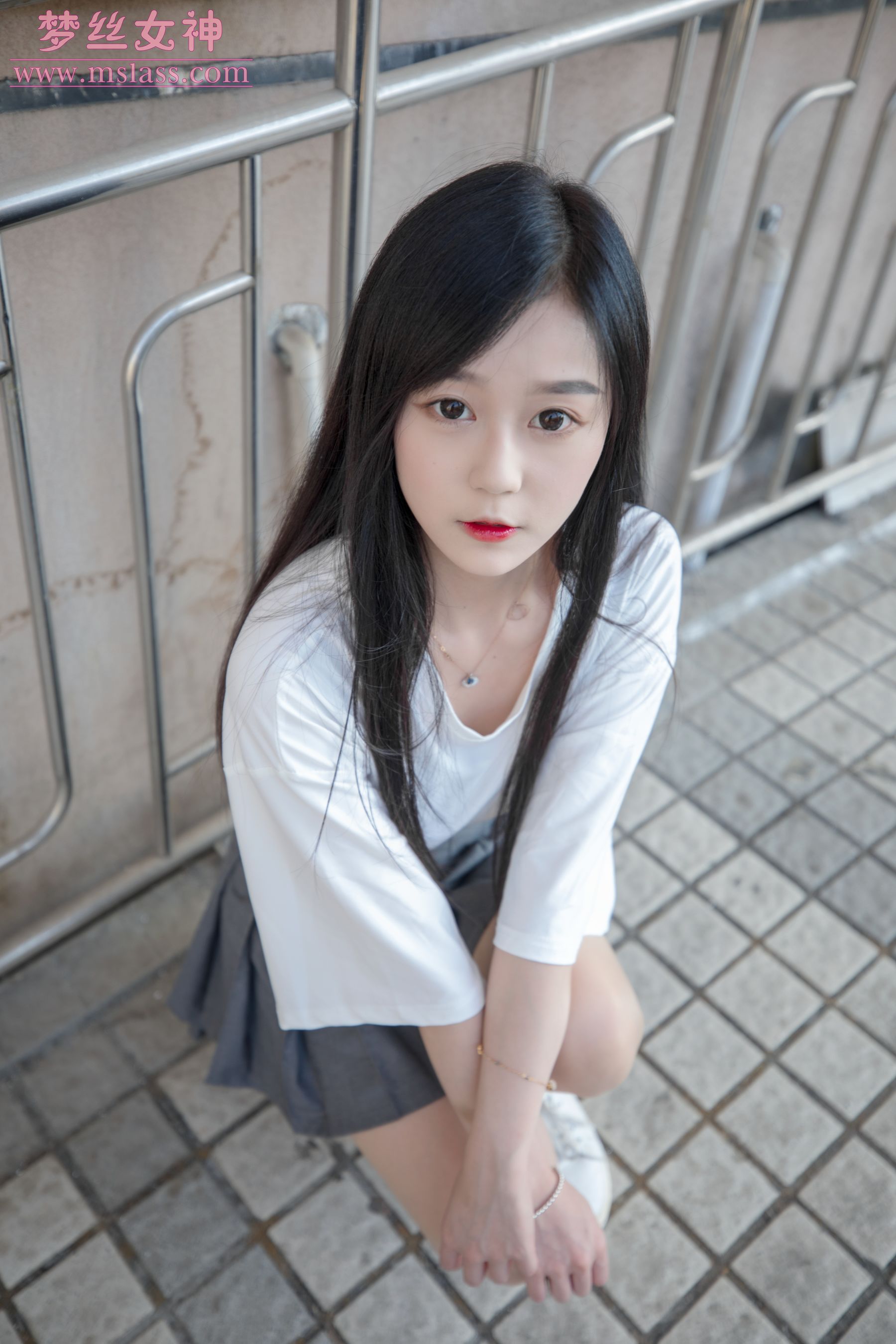 [MSLASS梦丝女神] 灵灵 甜静的明星脸