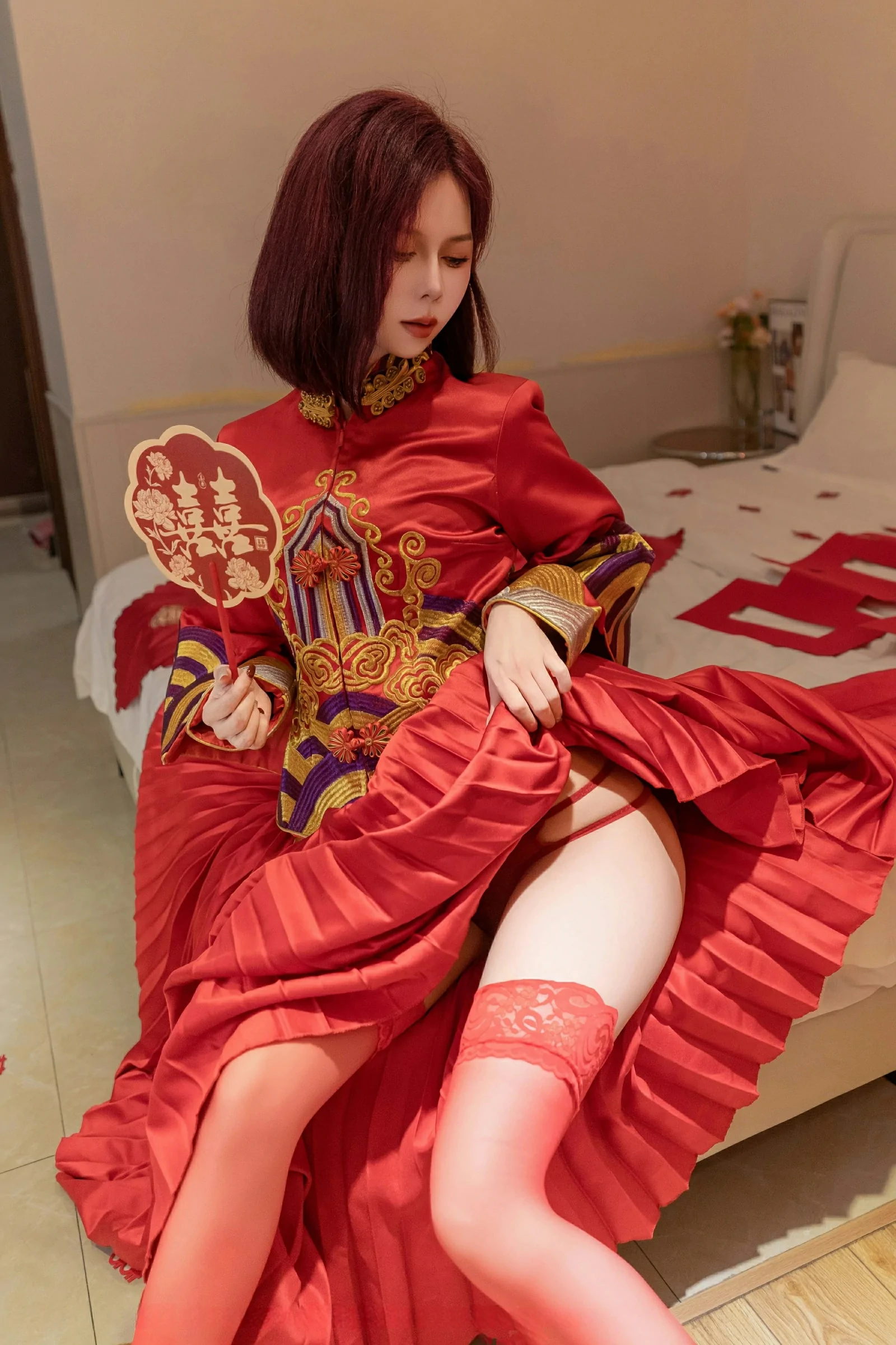 [XiuRen秀人网] 2025.03.11 No.9995 白芷yy 新婚娘子第一夜 性感写真 [90+1P]