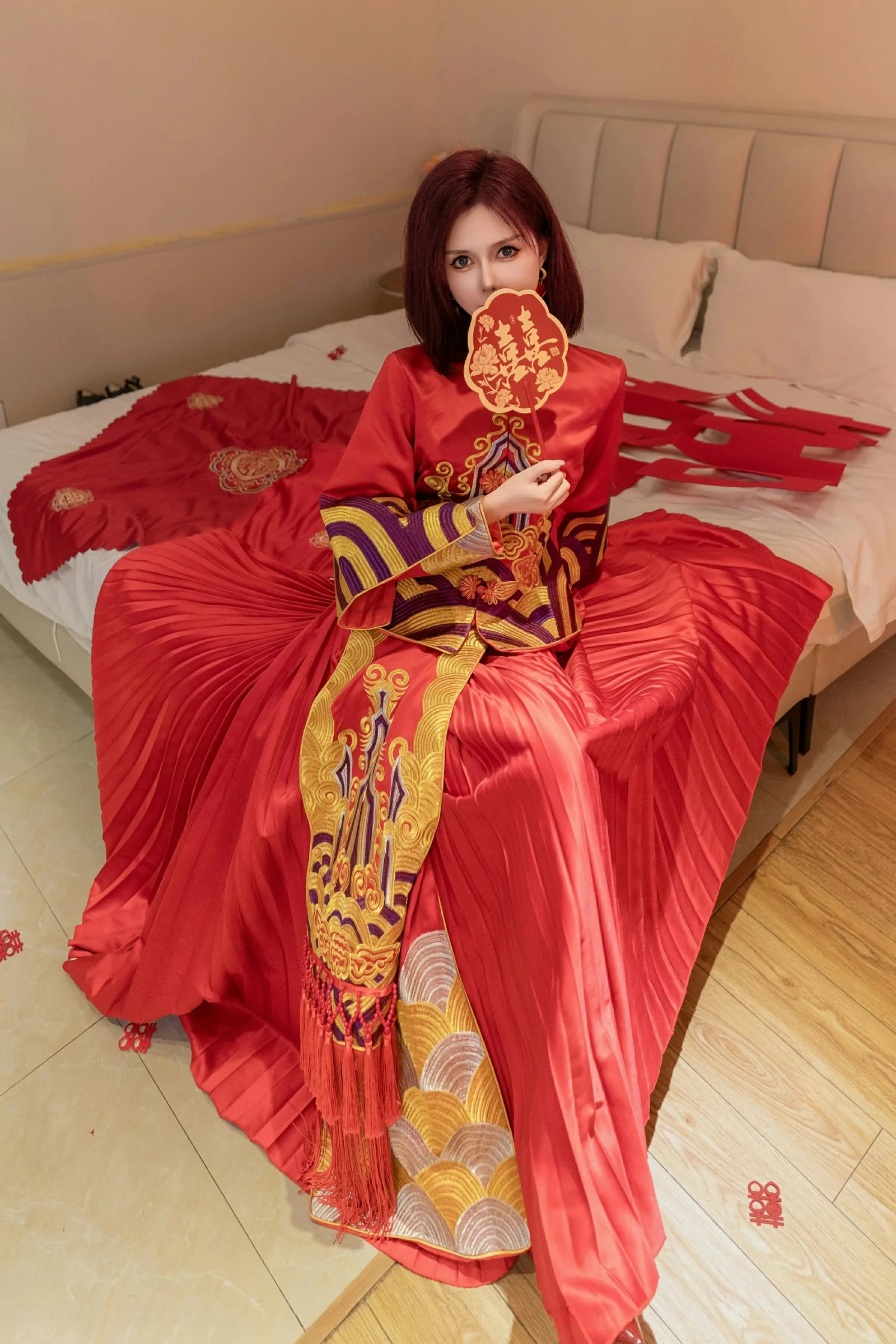 [XiuRen秀人网] 2025.03.11 No.9995 白芷yy 新婚娘子第一夜 性感写真 [90+1P]