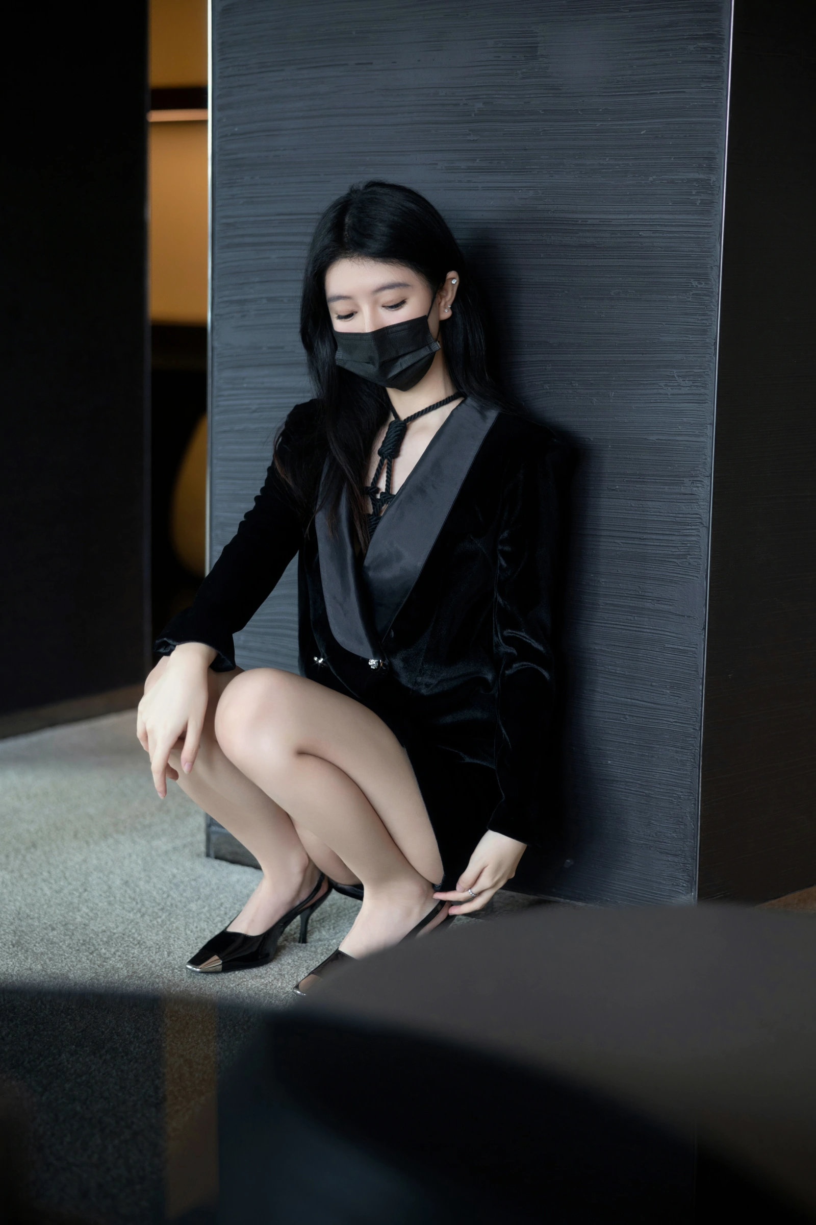 [秀人内购] 谢小蒽 诱人私拍福利 黑色绳缚