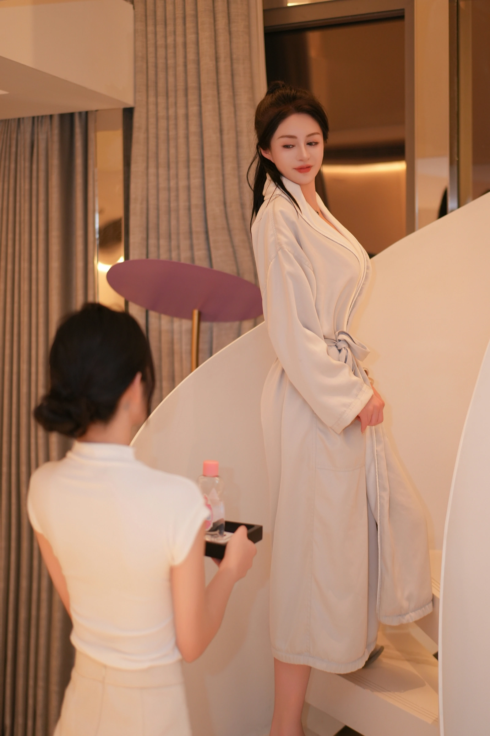 [秀人内购] 林幼一 &谭小灵 诱人私拍福利 精油SPA