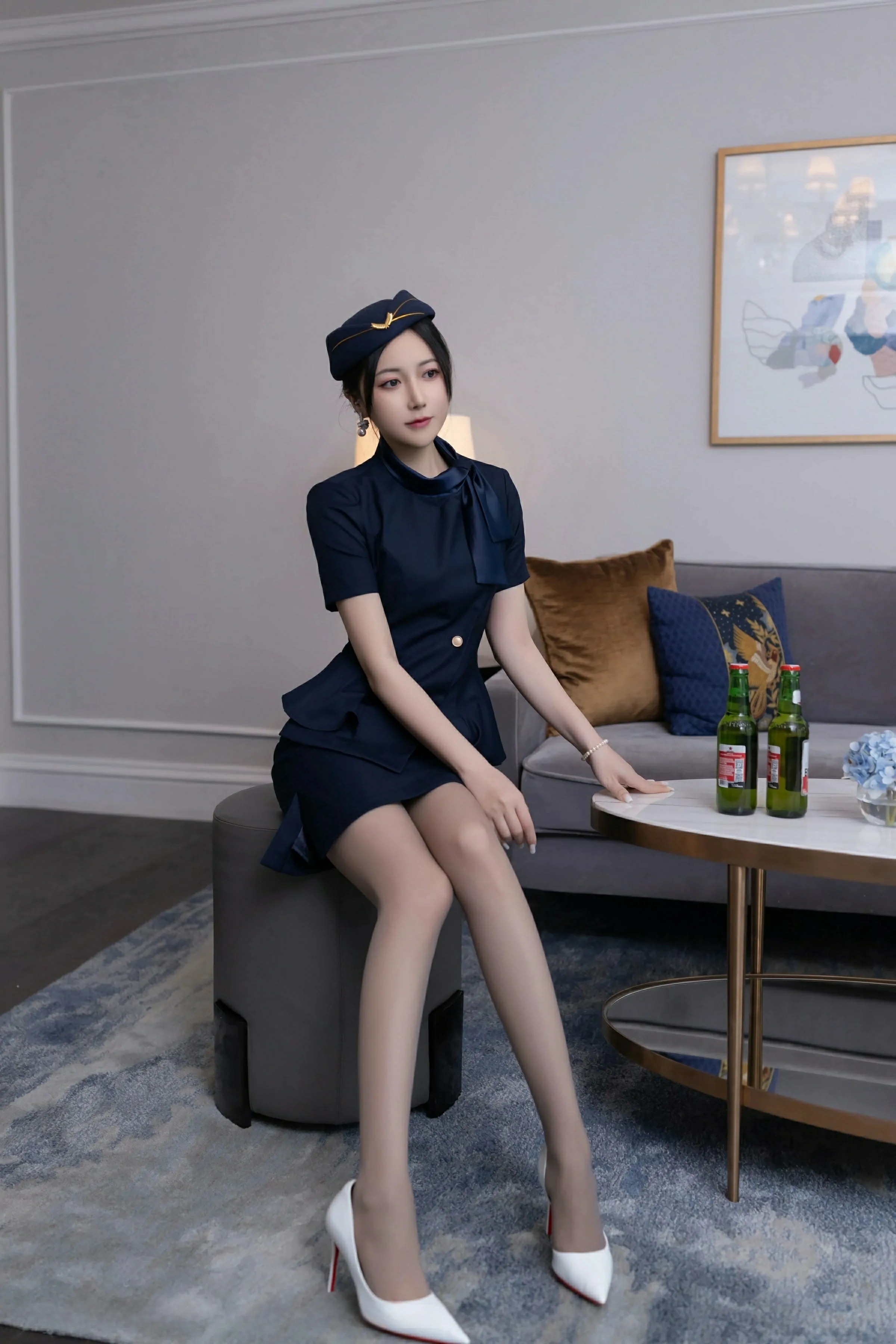 [XiuRen秀人网] 2025.04.11 No.10142 鱼子酱Fish 性感空姐制服诱惑 印尼旅拍写真 [80+1P]
