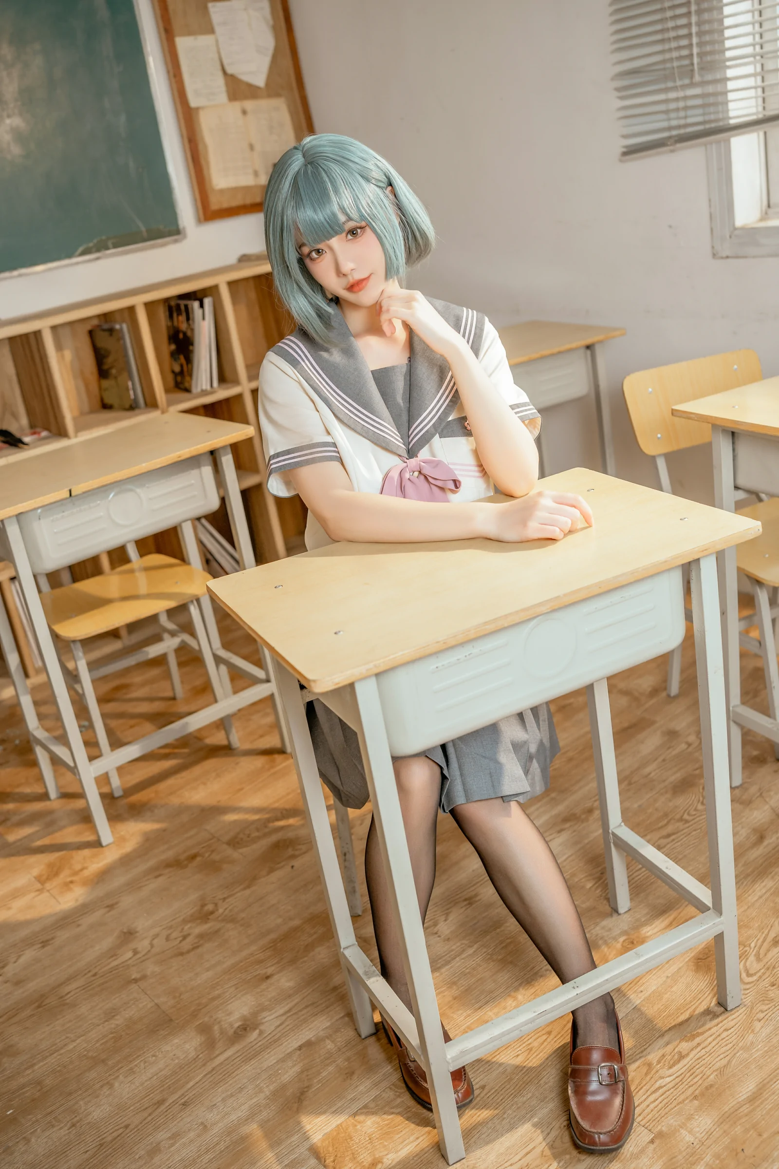 [COSPLAY]桃良阿宅 – 不良JK