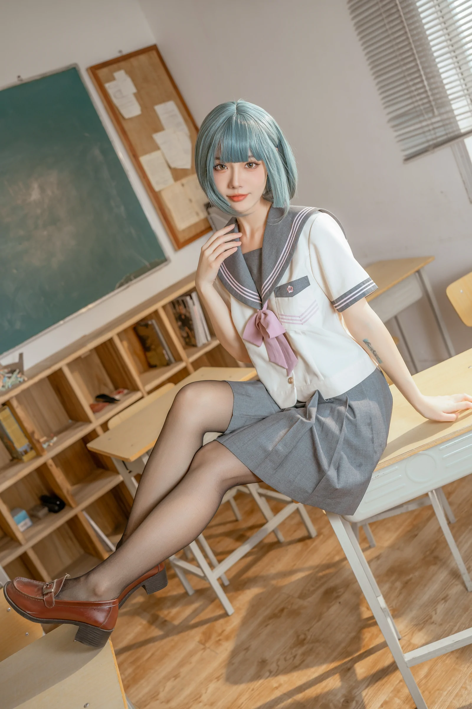 [COSPLAY]桃良阿宅 – 不良JK