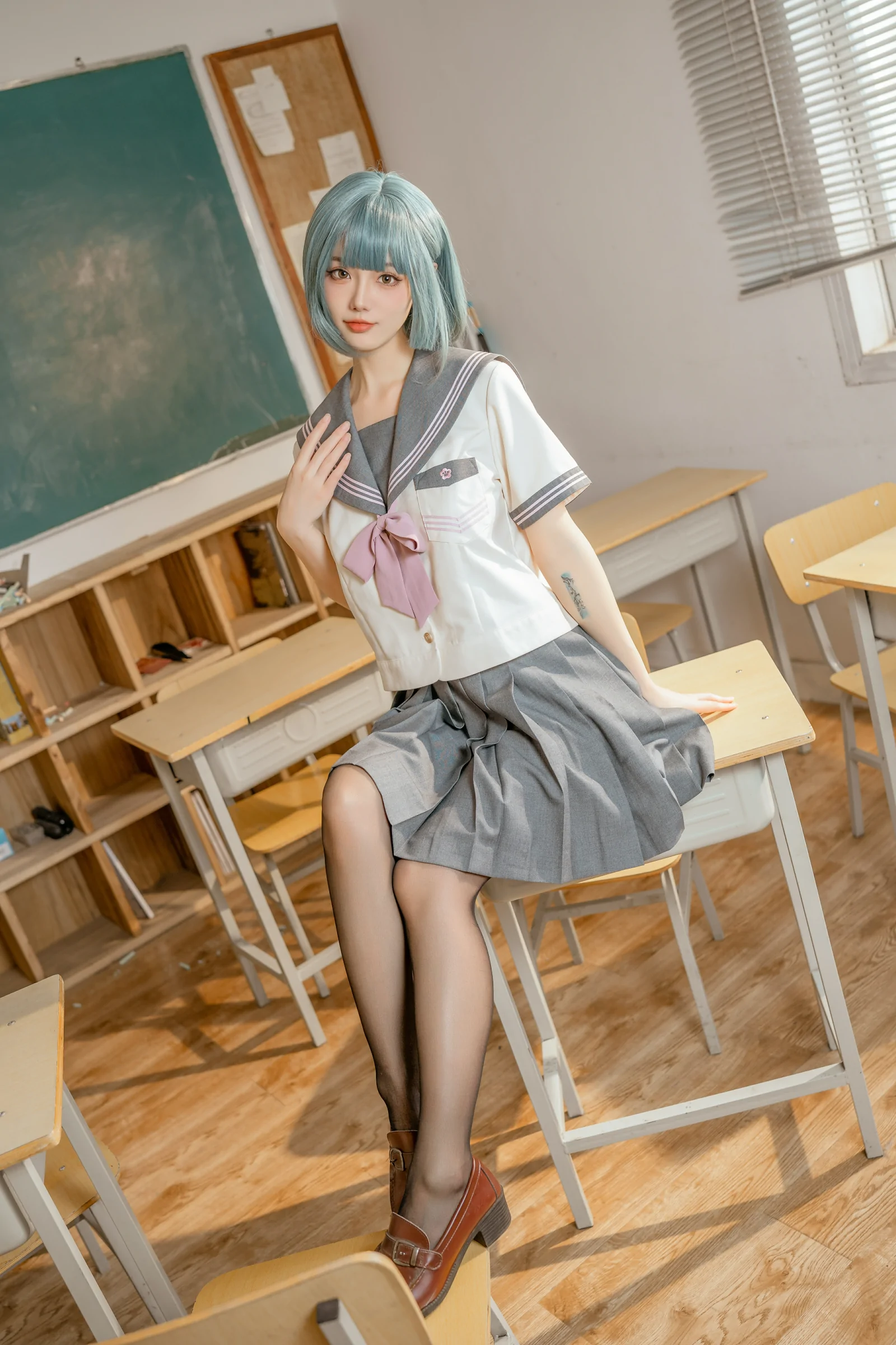 [COSPLAY]桃良阿宅 – 不良JK