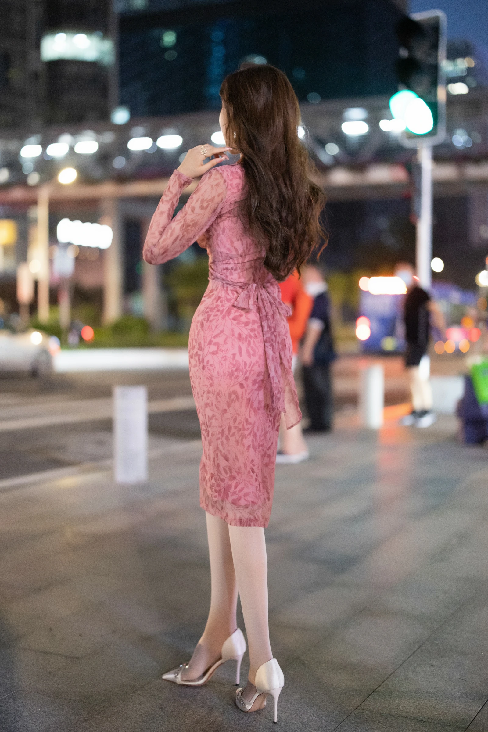 [秀人内购] 王馨瑶Yanni 诱人私拍福利 碎花连衣裙