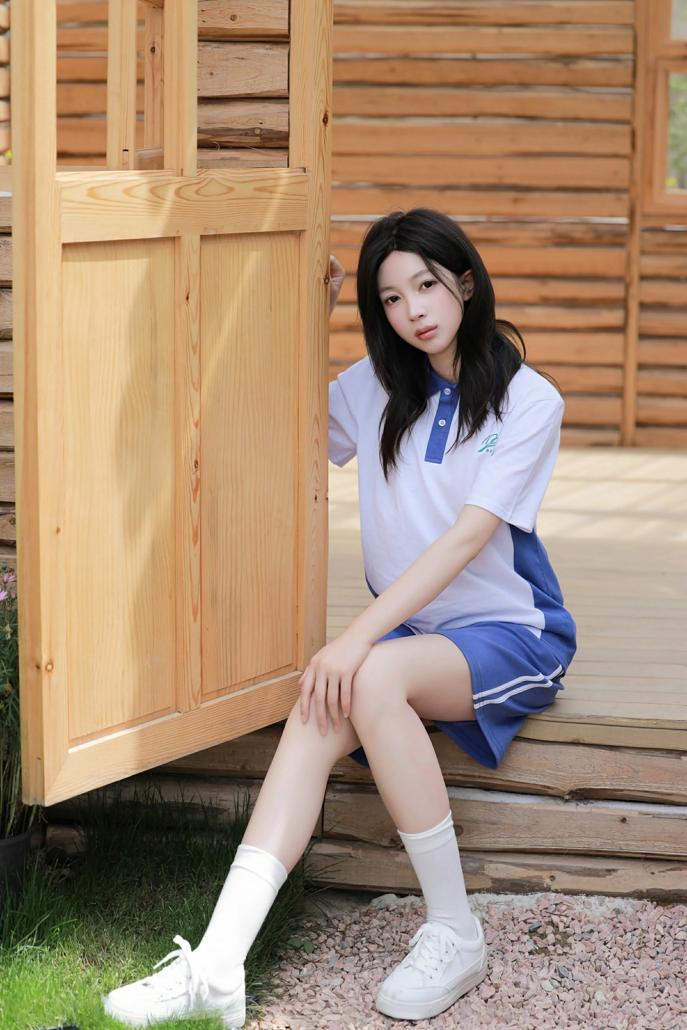 [XiuRen秀人网] 2025.05.23 No.10318 橙子酱Lillian 蓝白色学妹制服 性感写真 [62+1P] 