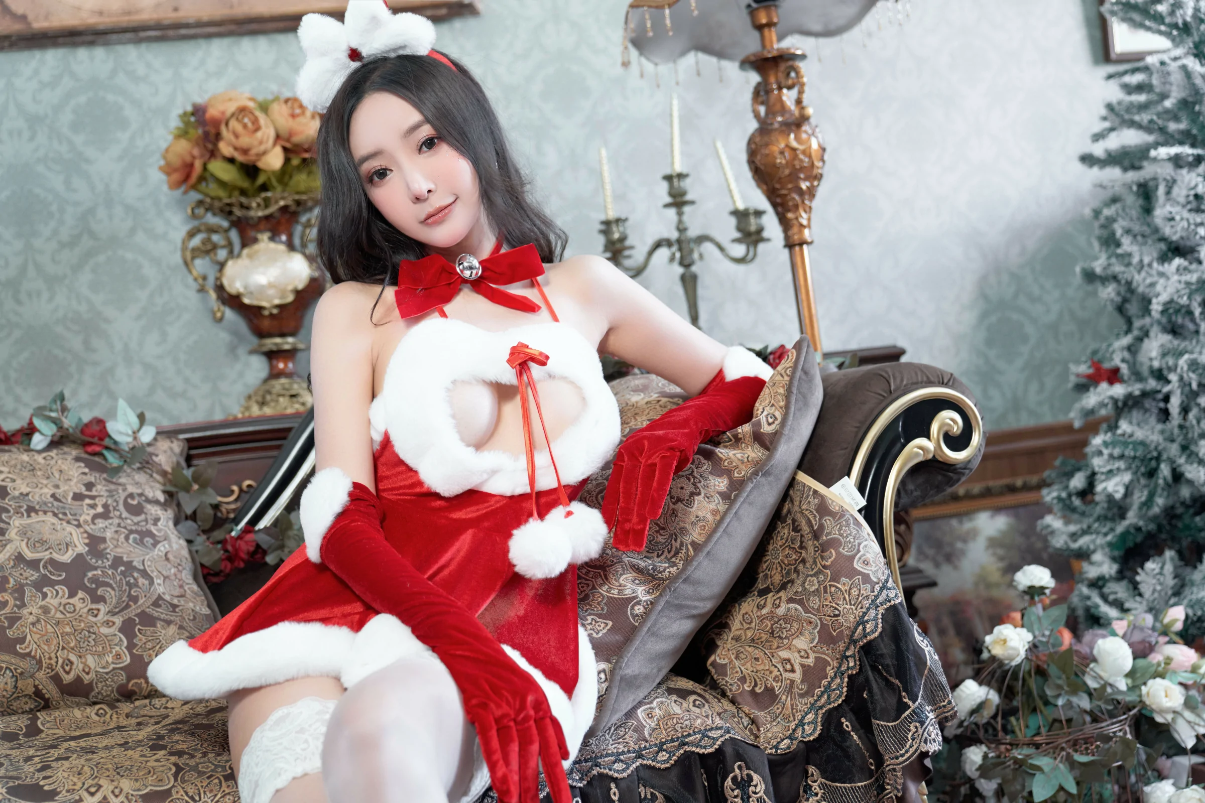 [秀人内购] 王馨瑶Yanni 诱人私拍福利 圣诞红裙