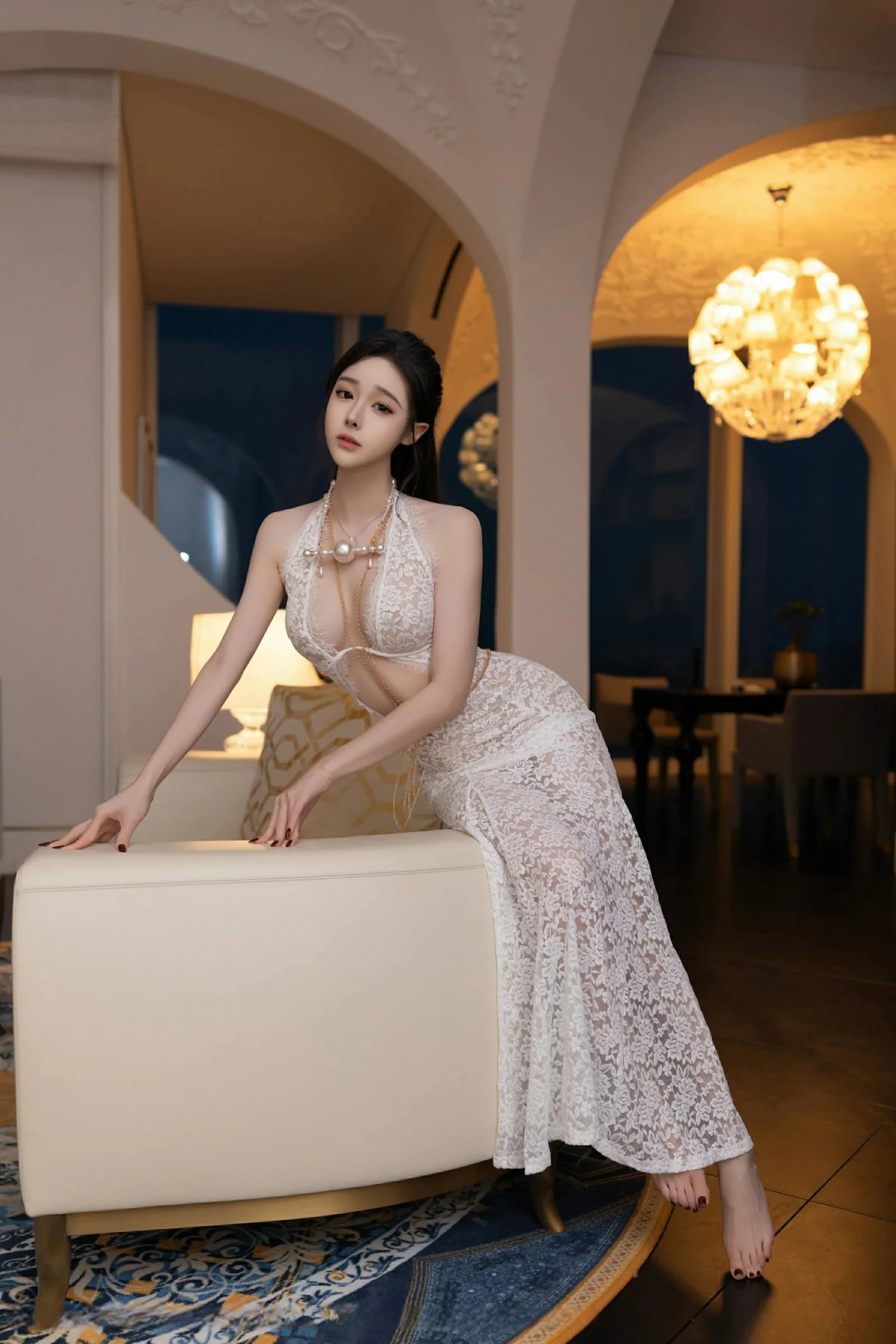 [XiuRen秀人网] 2025.06.06 No.10378 小逗逗 性感白色连衣裙 卡塔尔旅拍写真 [82+1P]