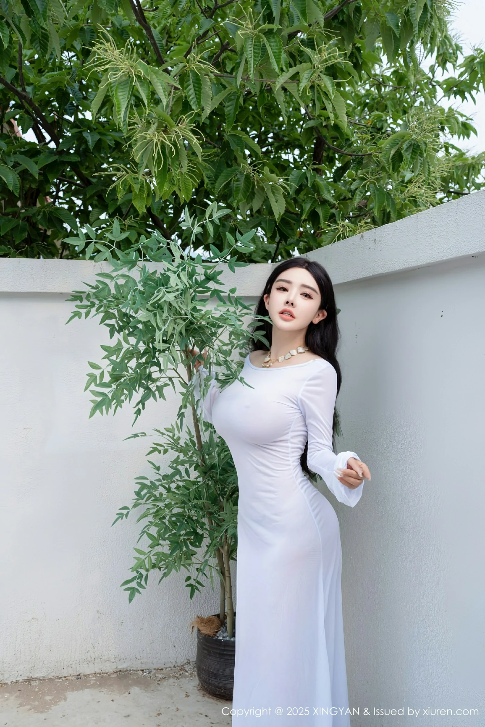 [XINGYAN星颜社] 2025.06.06 VOL.355 潘思沁 浅色连衣裙 性感写真 [79+1P]