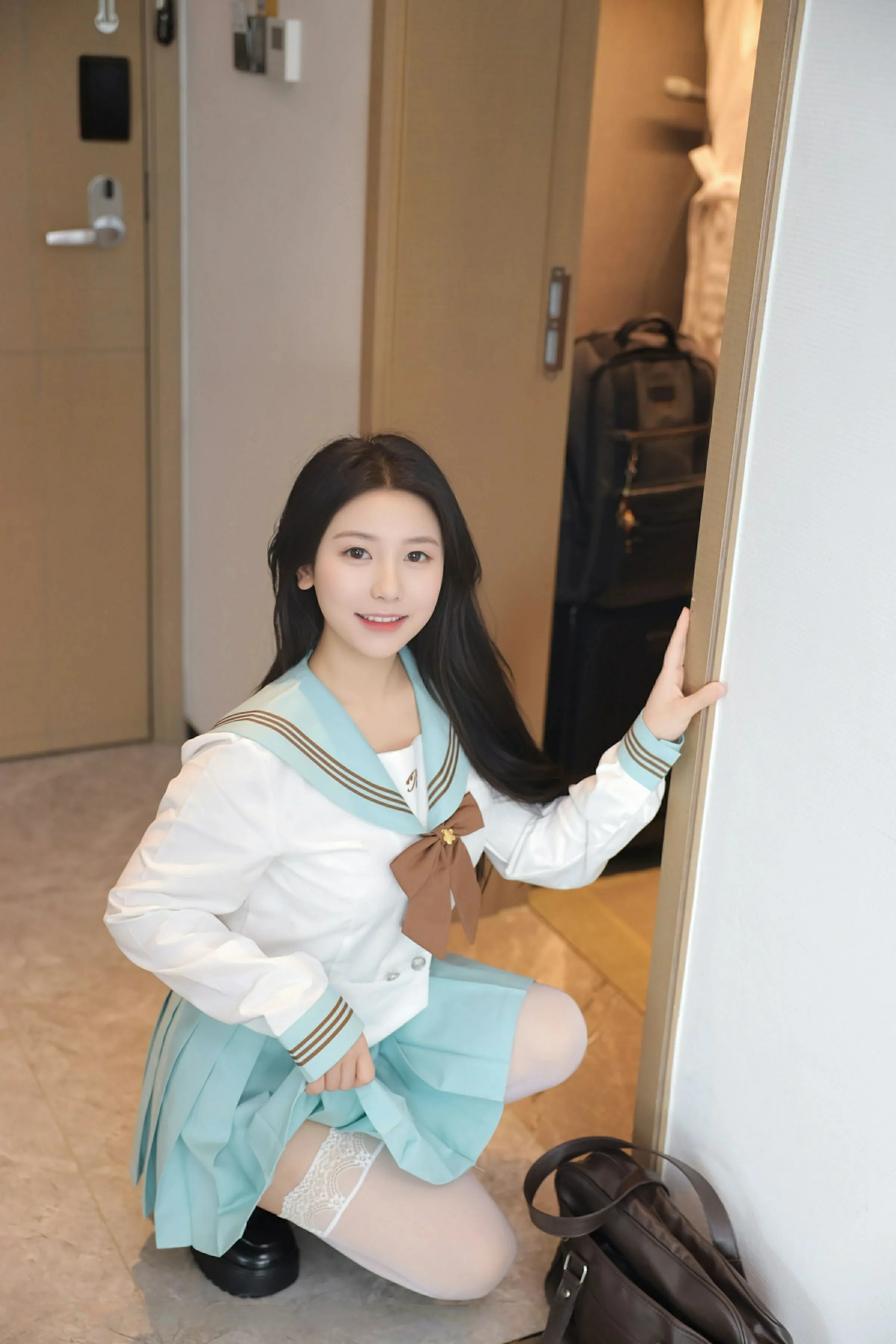 [XiuRen秀人网] 2025.06.09 No.10379 林嘉馨 新人首套写真 性感JK制服白色丝袜 [93+1P]