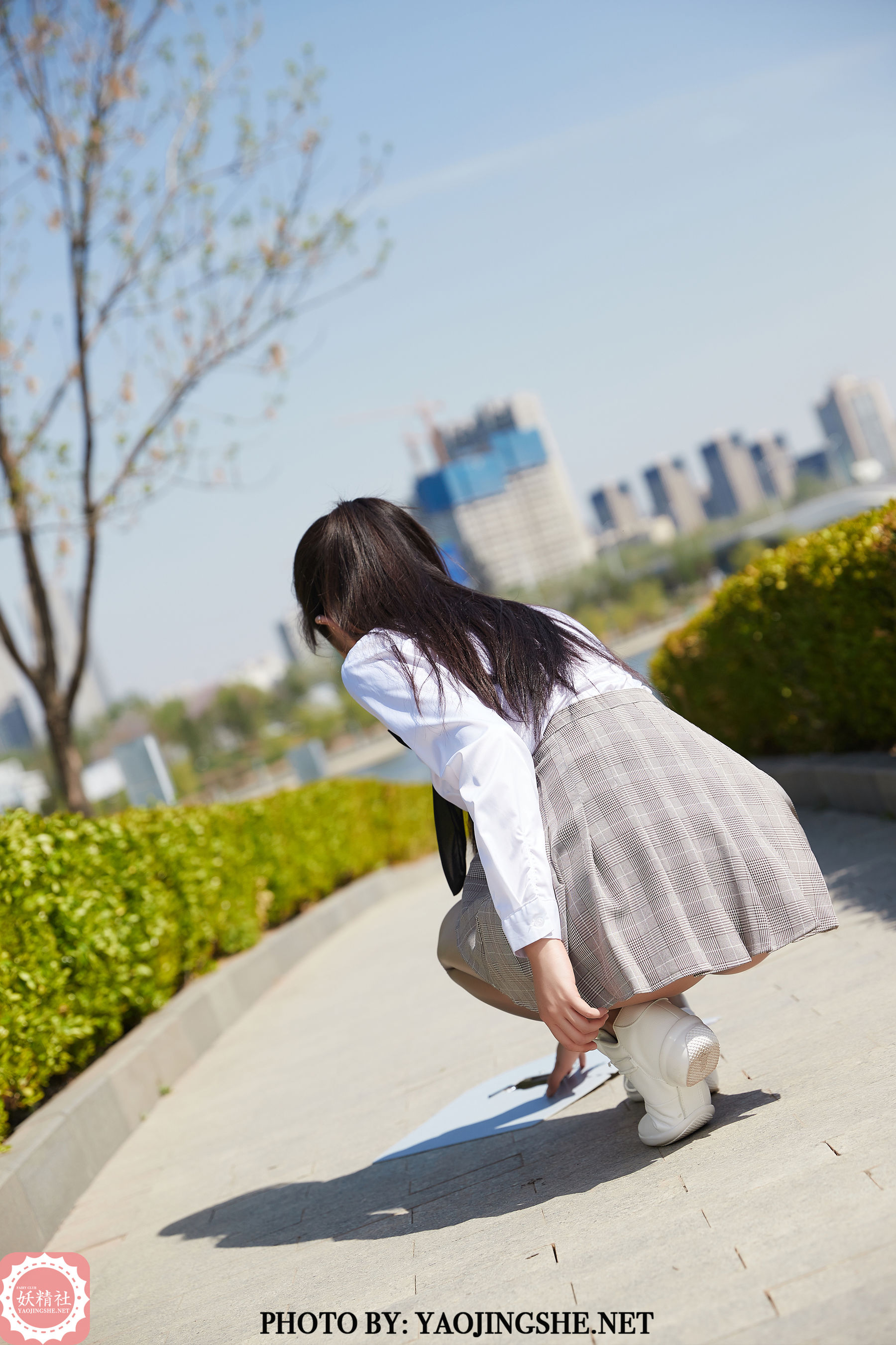 [妖精社] T2010《苏伟-河边学生装》[43P]