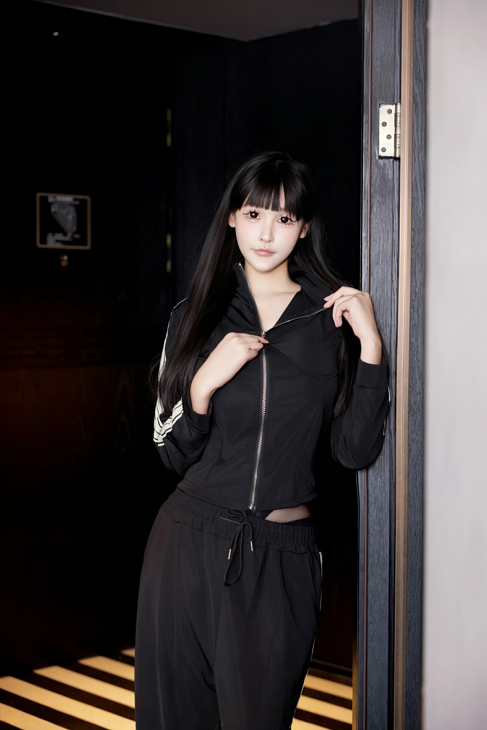[XiuRen秀人网] 2025.06.30 No.10482 智恩baby 黑色情趣内衣 性感写真 [75+1P]