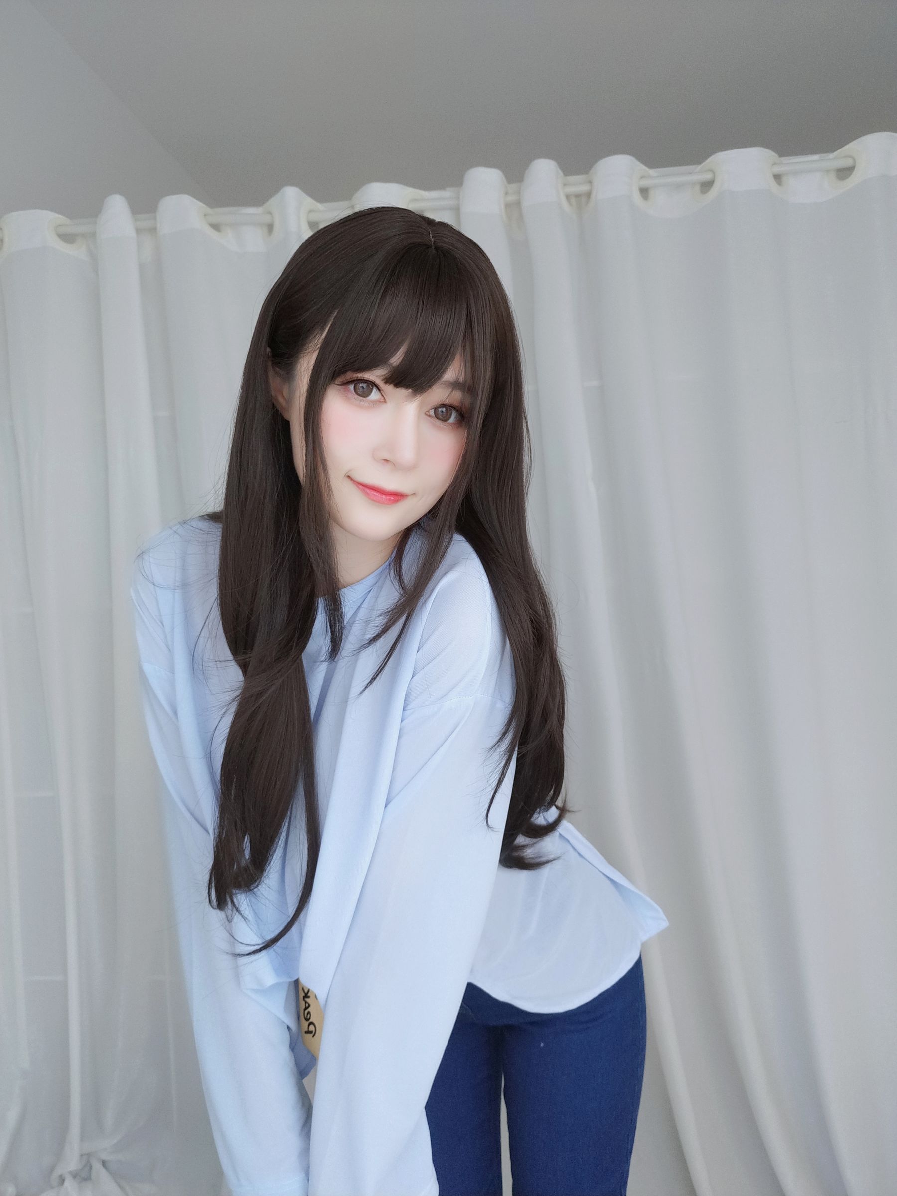 [COSPLAY] Coser小姐姐白银 – 妹は服を着てください