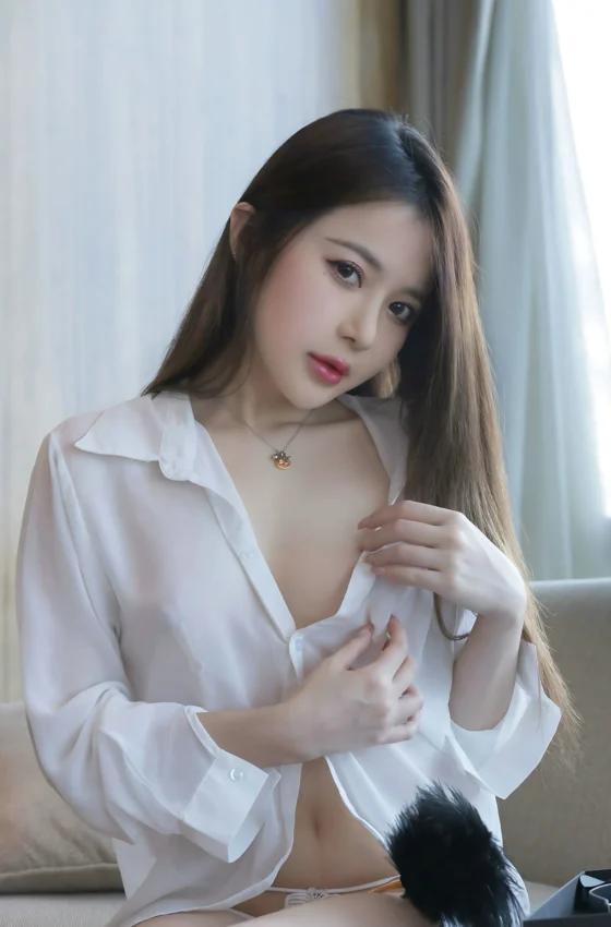 [秀人内购] 鱼子酱Fish 诱人私拍福利 鱼鱼的礼物二