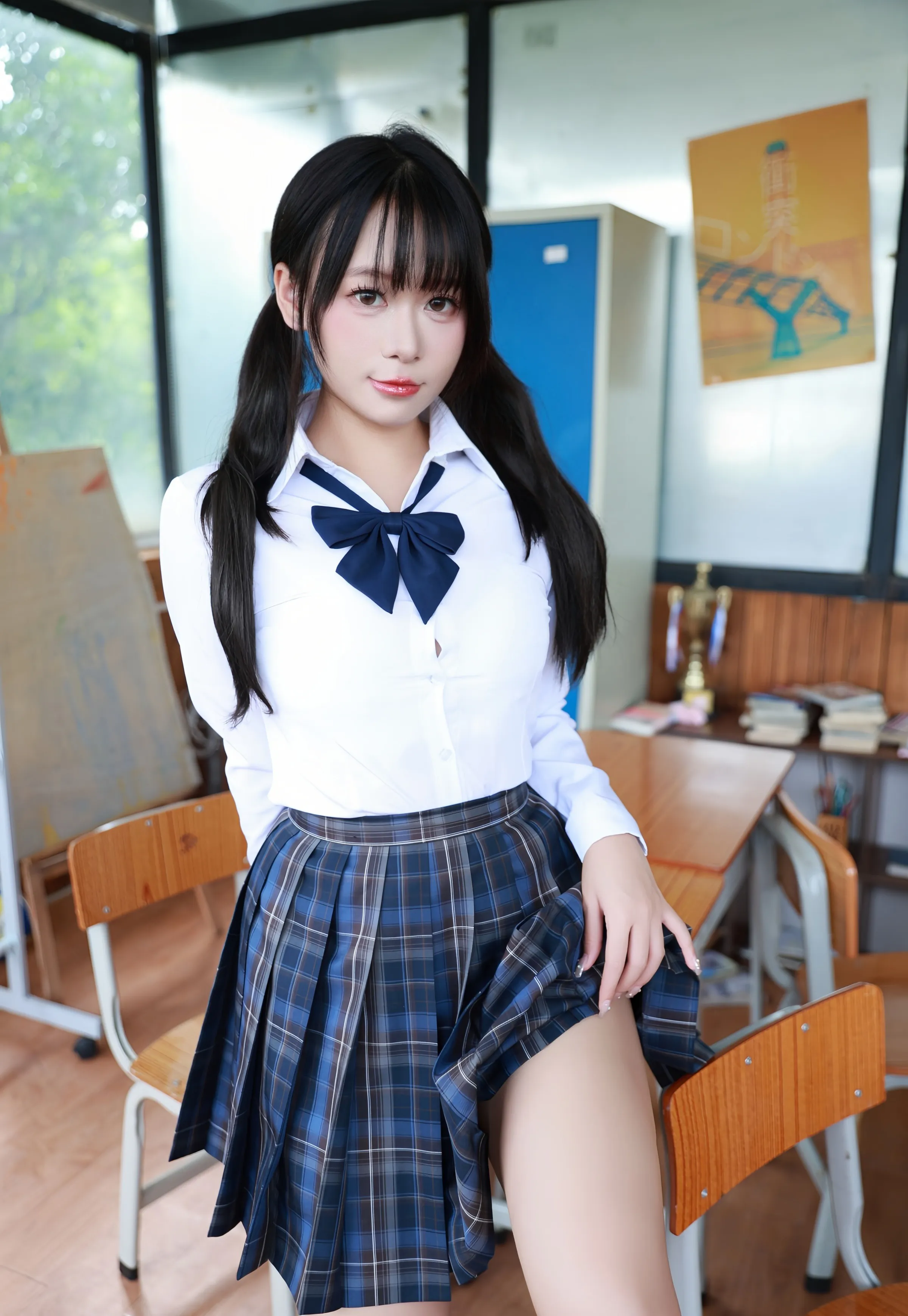 [XiuRen秀人网] 2025.07.31 No.10602 水泽 新人首套写真 性感JK制服诱人白色丝袜 [85+1P]