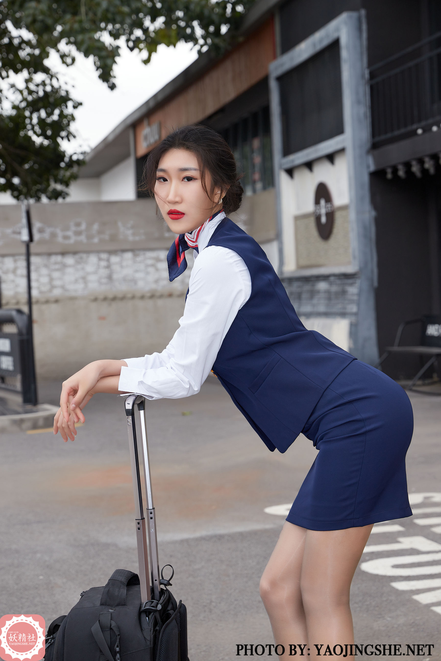 [妖精社] T2045《苏伟-空姐的一天》[44P]