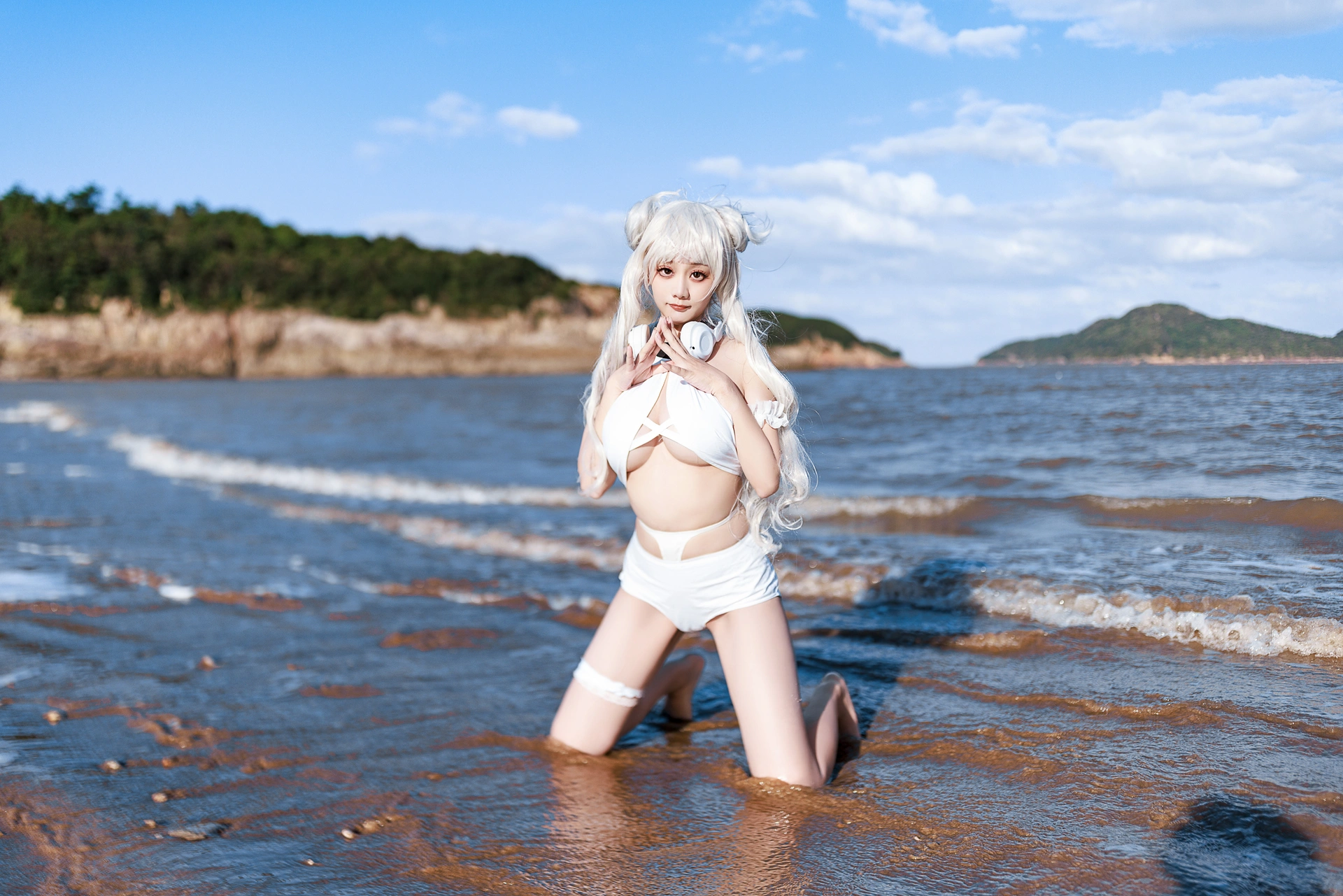 [COSPLAY]阿雪雪 – 恶毒泳装
