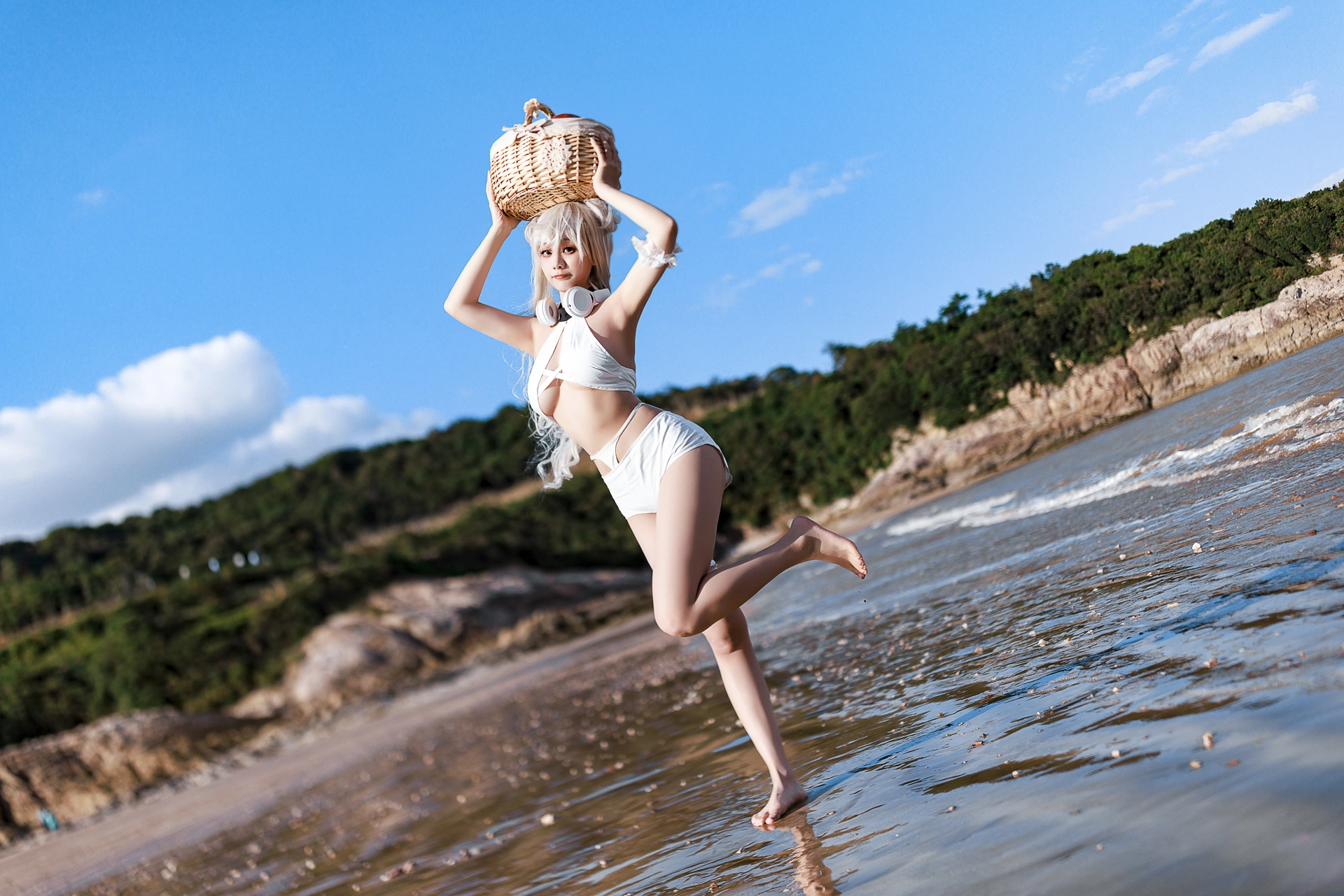 [COSPLAY]阿雪雪 – 恶毒泳装