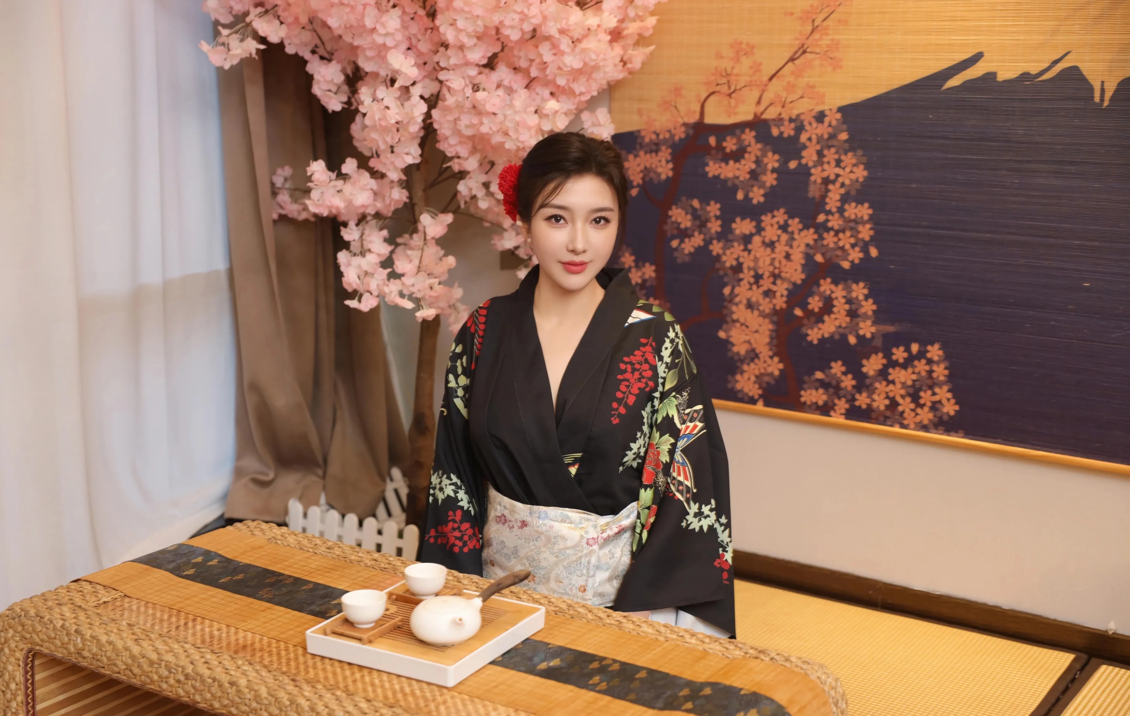 [XiuRen秀人网] 2025.08.07 No.10627 苏一诺 黑色服饰 性感写真 [80+1P]