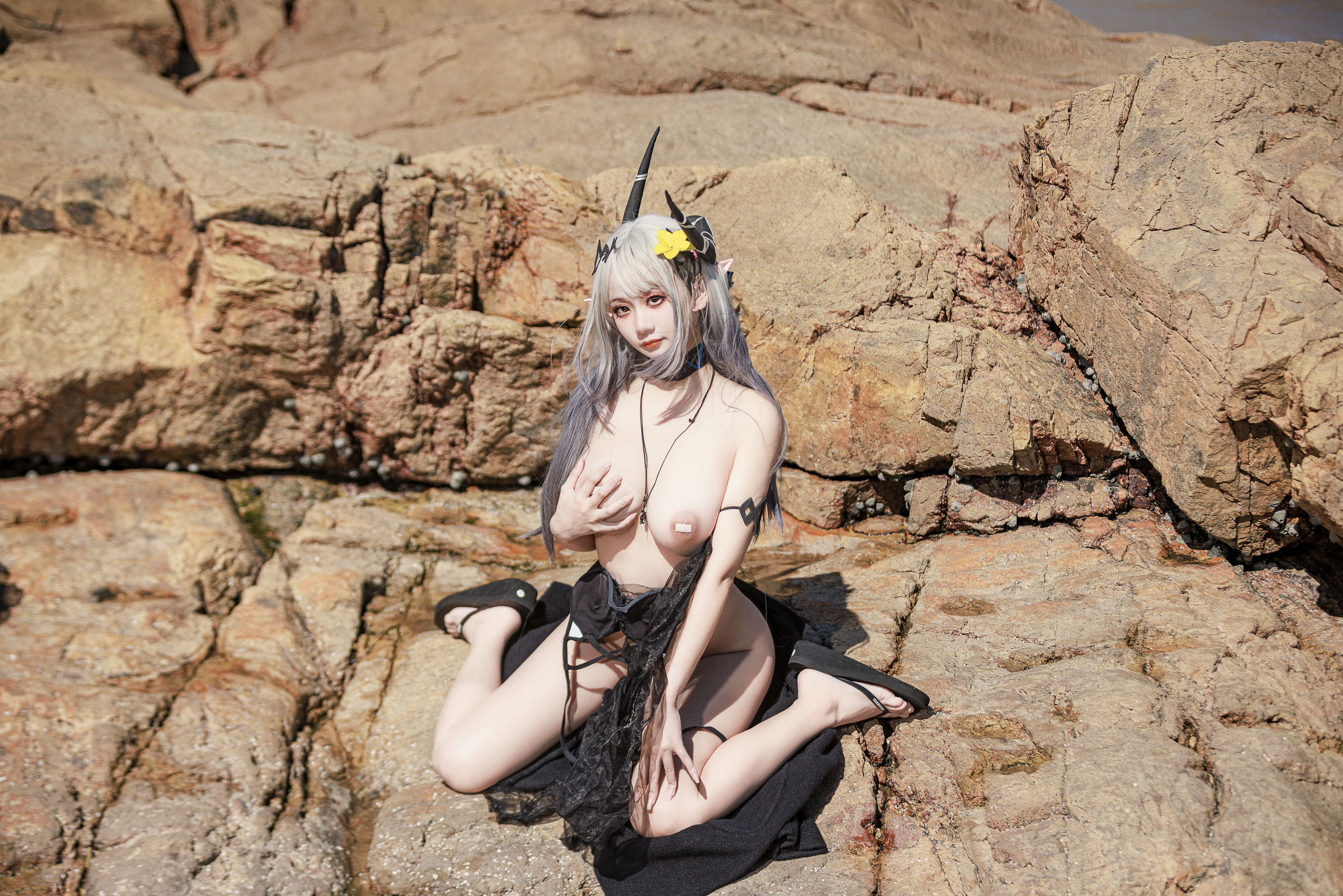 [COSPLAY]阿雪雪 – 泥岩泳装