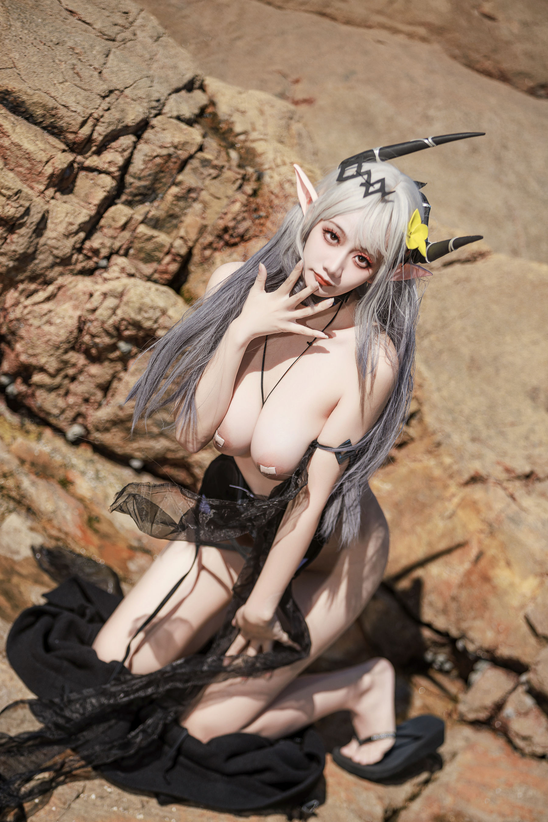 [COSPLAY]阿雪雪 – 泥岩泳装