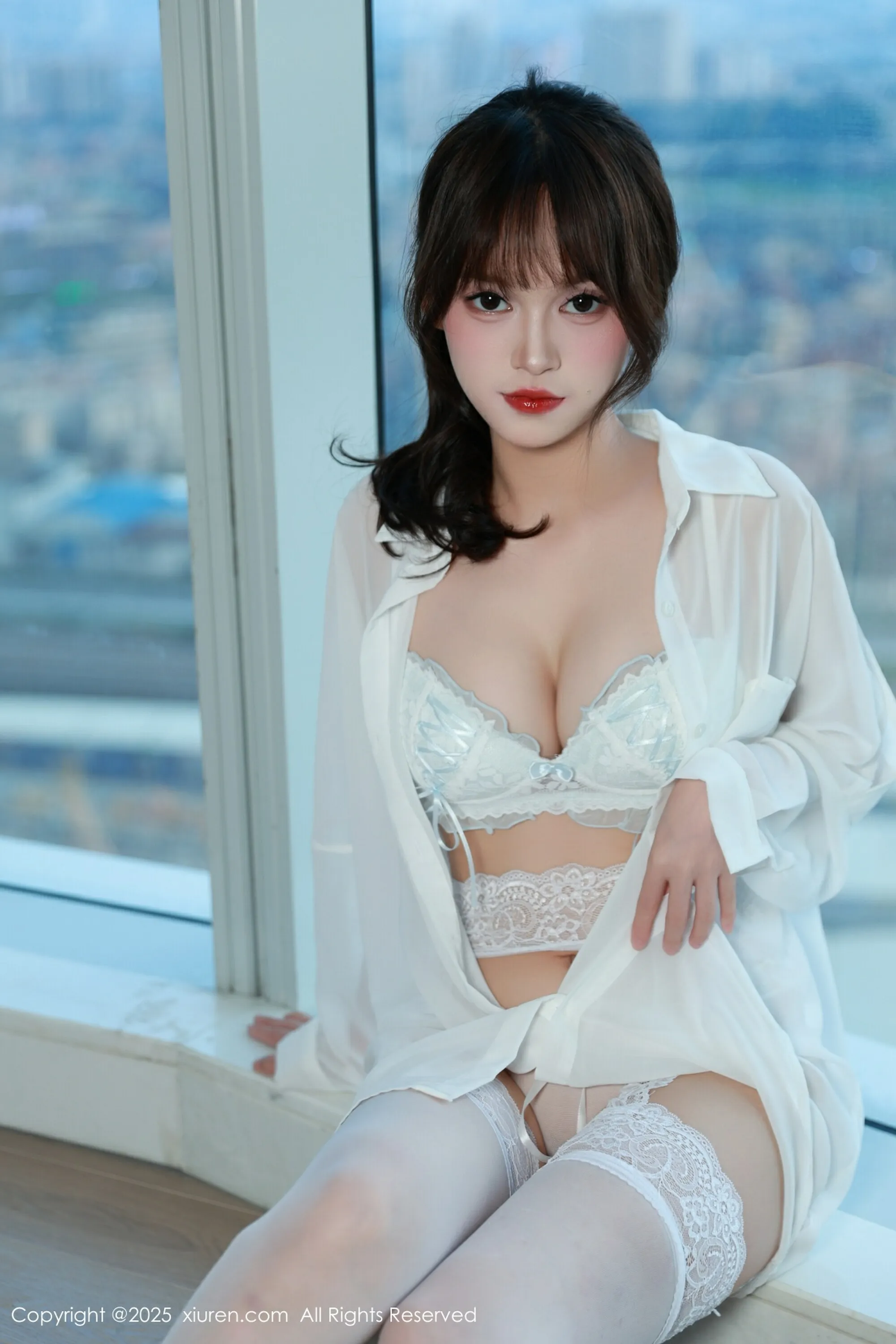 [XiuRen秀人网] 2025.08.13 No.10642 糯咪 白色衬衫 白色丝袜 性感写真 [80+1P]