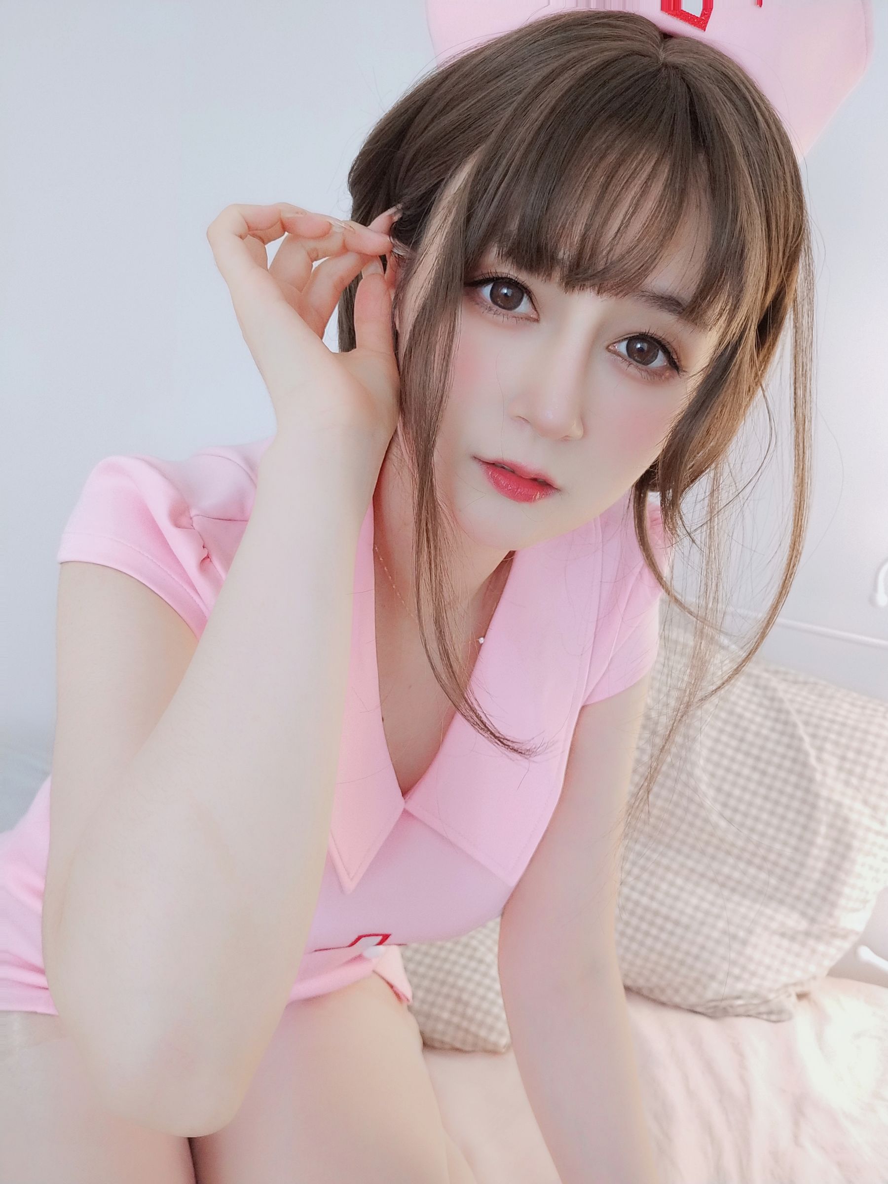 [COSPLAY] Coser小姐姐白银 – 夜间的私人护士