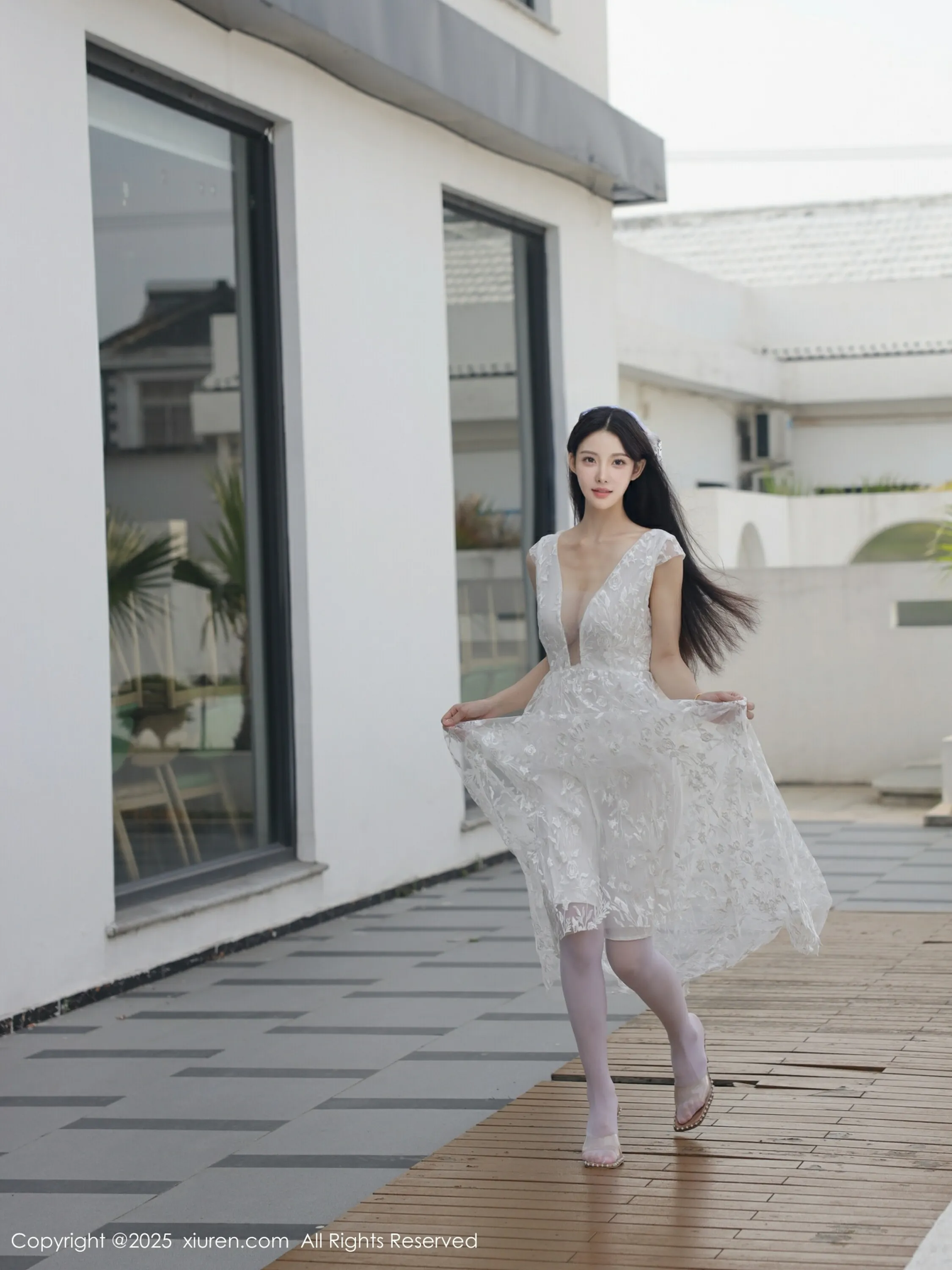 [XiuRen秀人网] 2025.08.18 No.10661 梨霜儿 白色婚纱 性感写真 [82+1P]