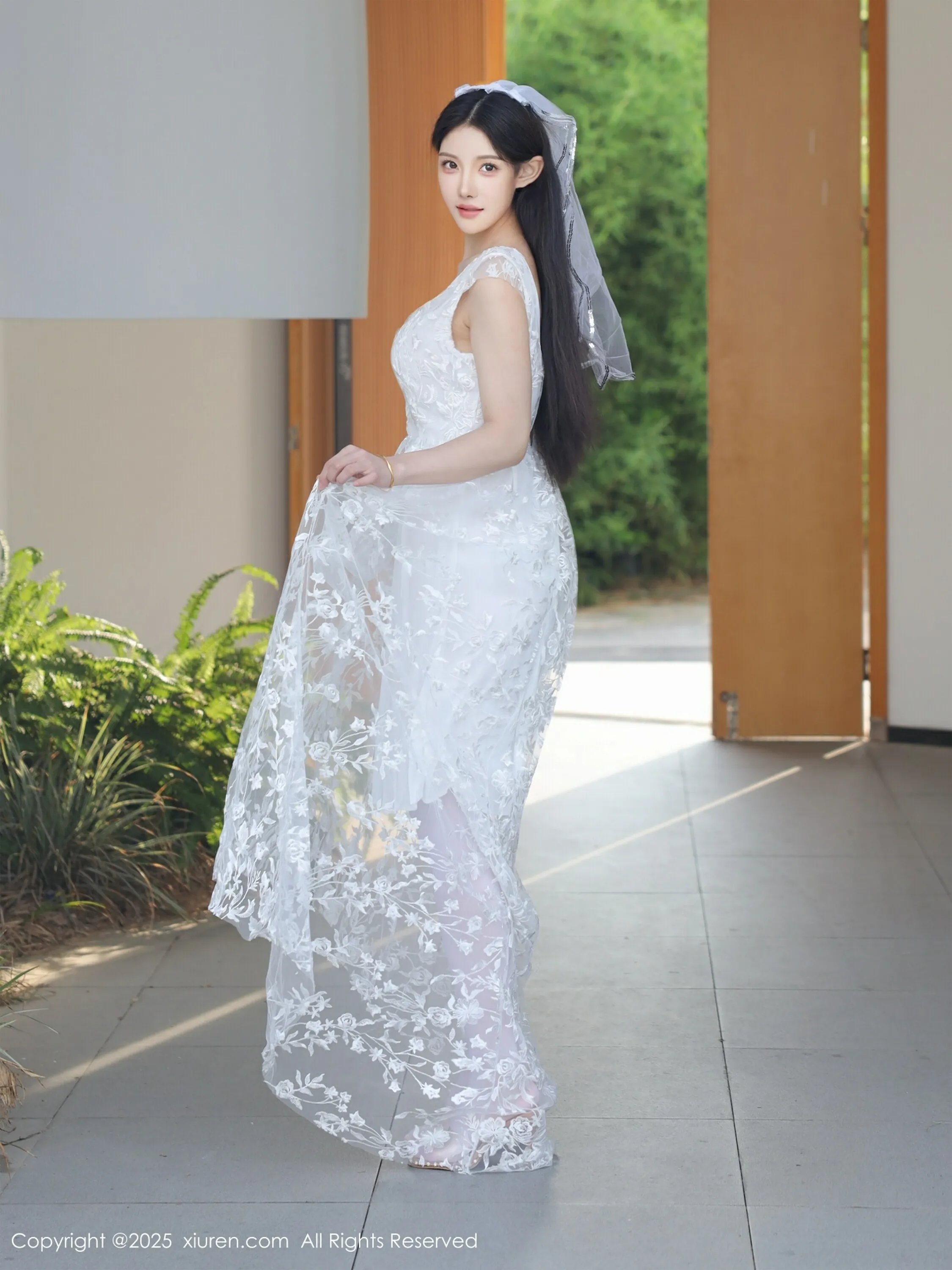 [XiuRen秀人网] 2025.08.18 No.10661 梨霜儿 白色婚纱 性感写真 [82+1P]
