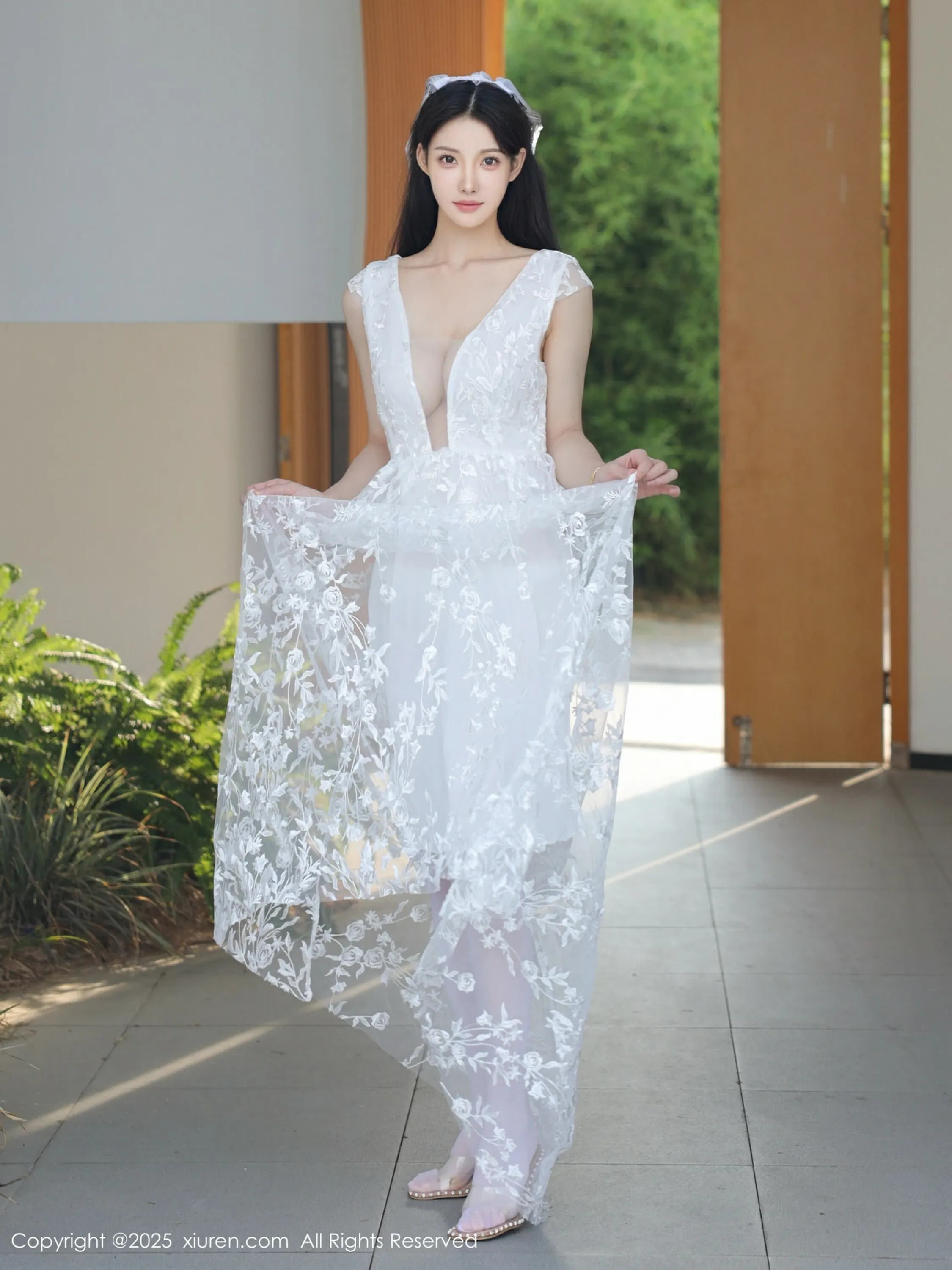 [XiuRen秀人网] 2025.08.18 No.10661 梨霜儿 白色婚纱 性感写真 [82+1P]