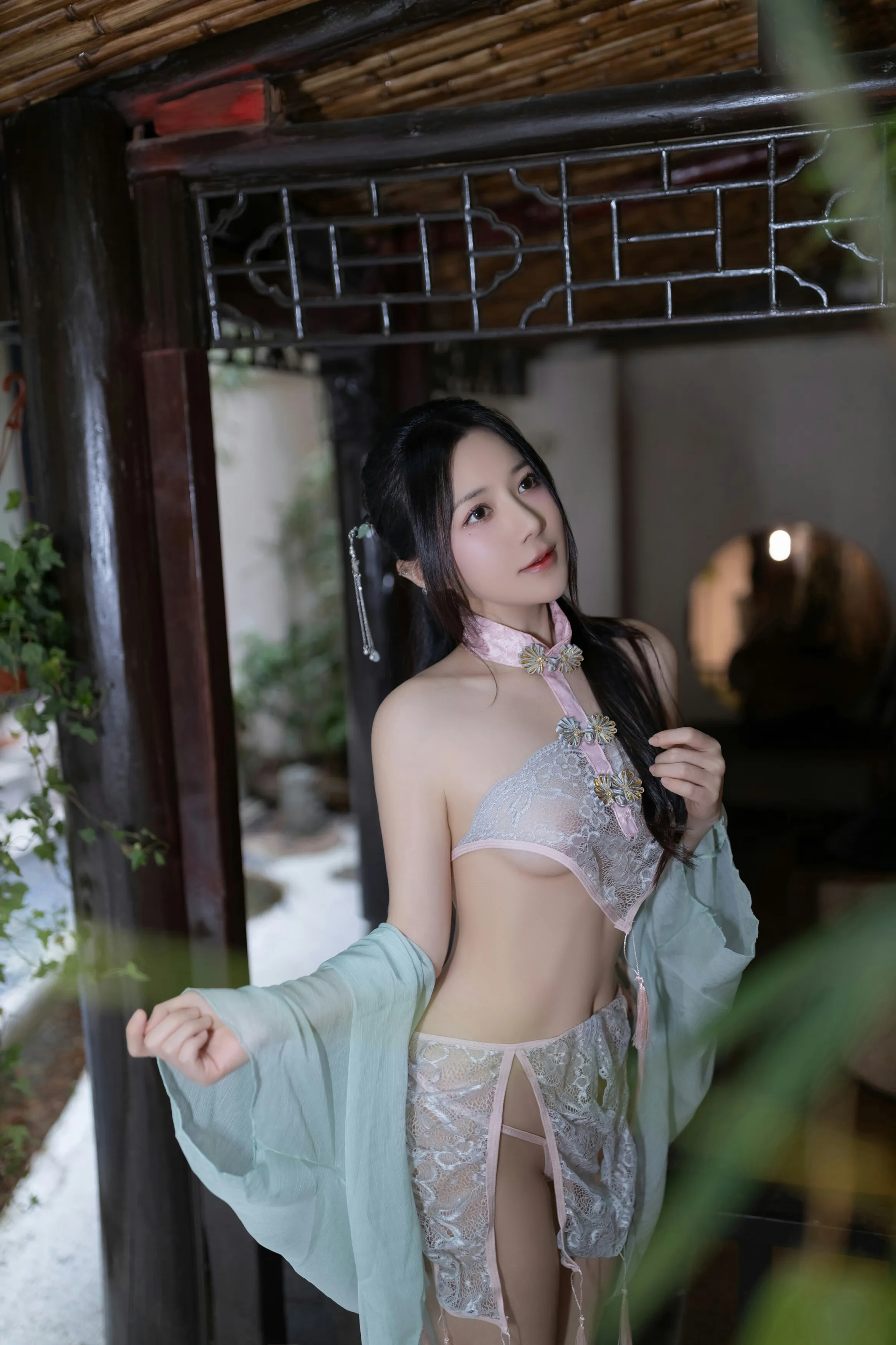 [秀人内购] 鱼子酱Fish 诱人私拍福利 花瓣浴