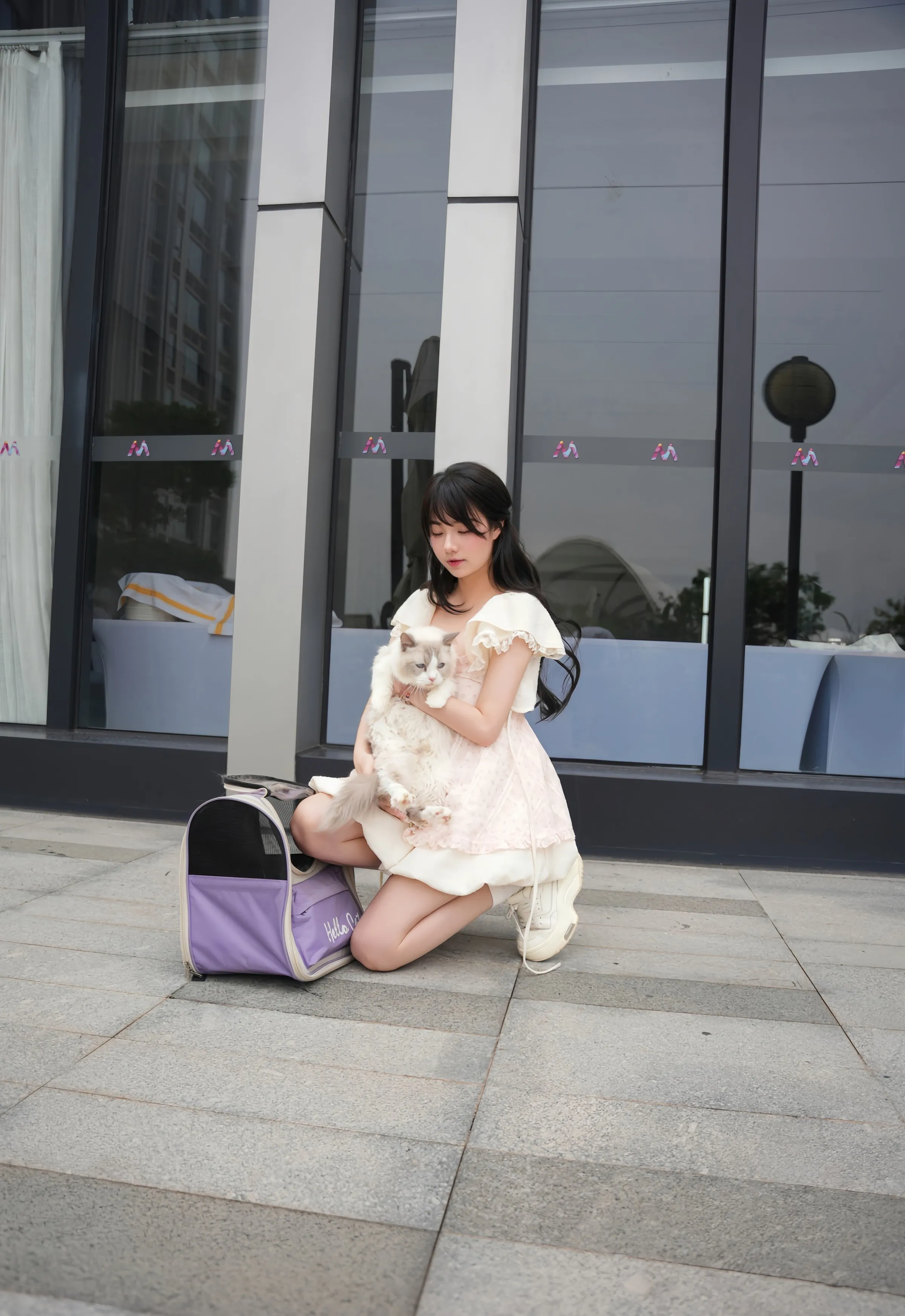 [XiuRen秀人网] 2025.09.05 No.10734 软情 浅色连衣短裙 性感写真 [75+1P]