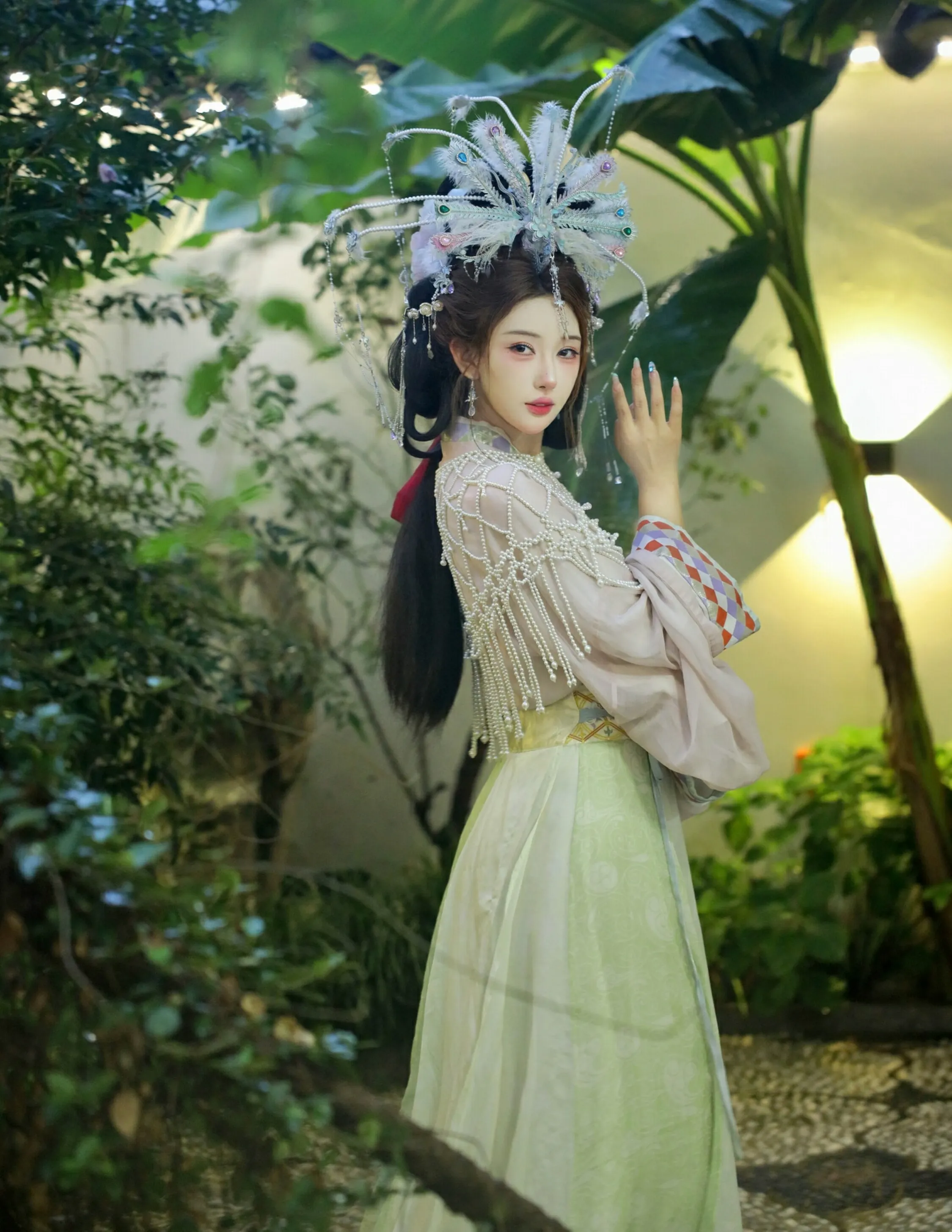 [XiuRen秀人网] 2025.09.05 No.10736 金允希Yuki 女儿国国王主题 性感写真 [80+1P]